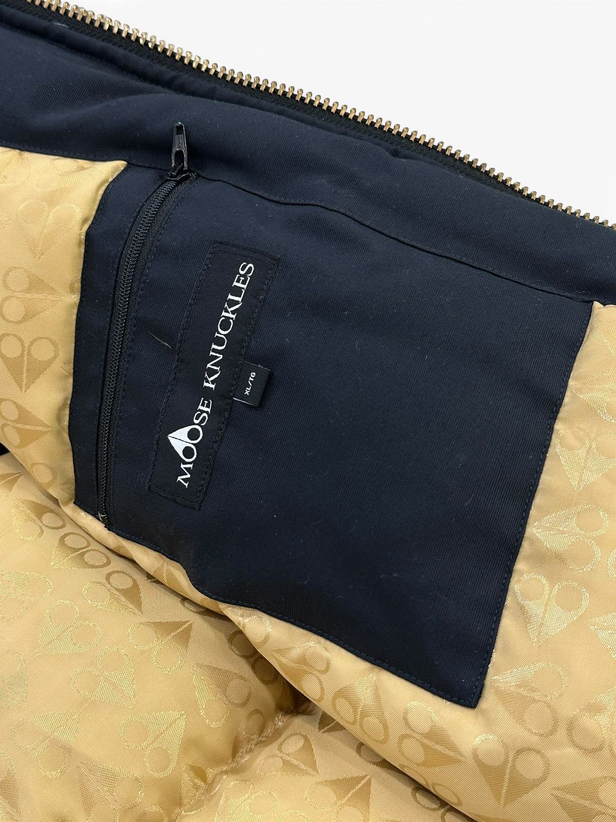 Moose Knuckles Moose Knuckle STAG LAKE PARKA "NAVY / GOLD" Size US XL / EU 56 / 4 - 9 Thumbnail