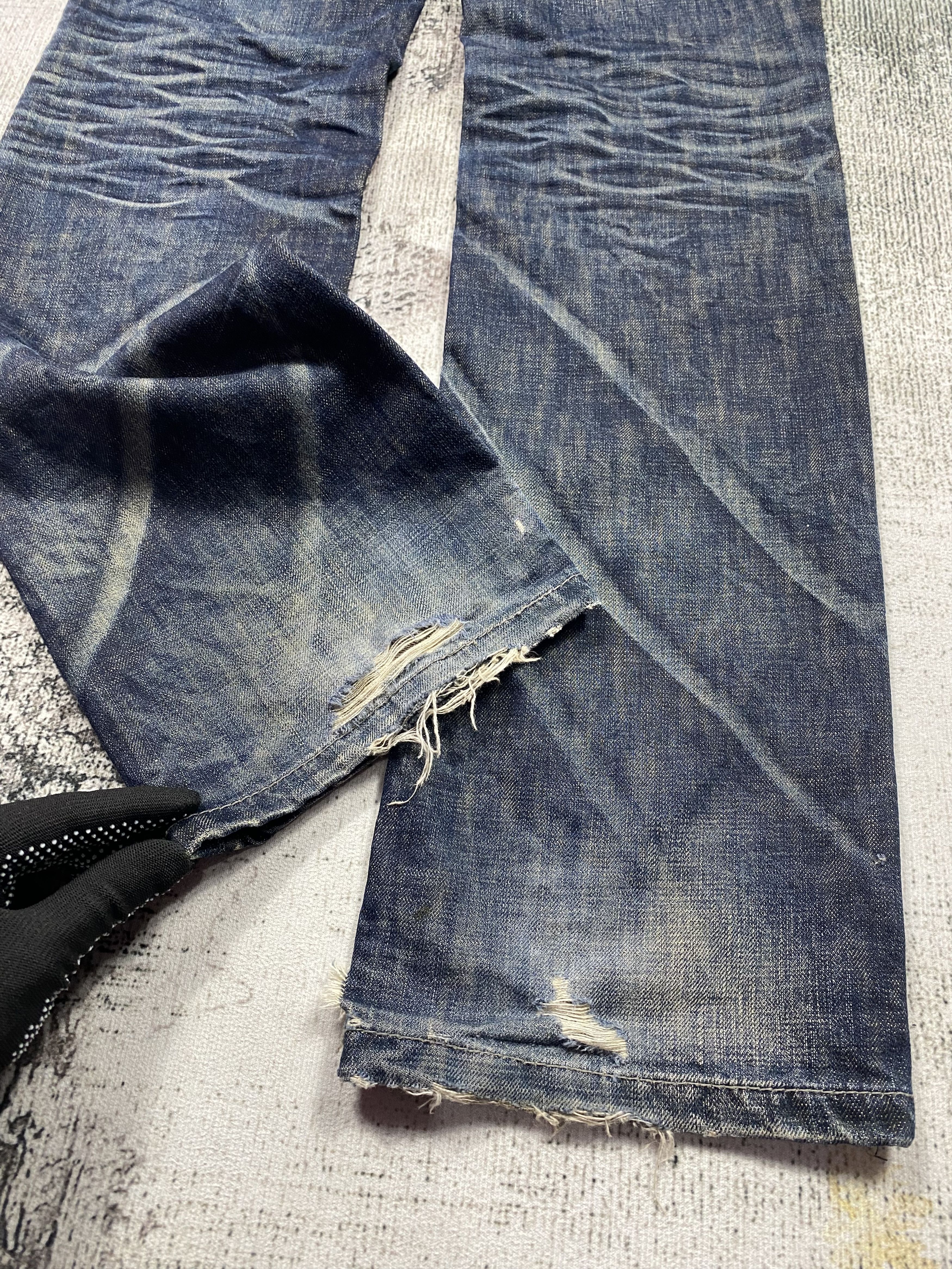Vintage Lolita Low Rise Rusty Whiskers Exotic Distressed Denim Size US 28 / EU 44 - 13 Thumbnail