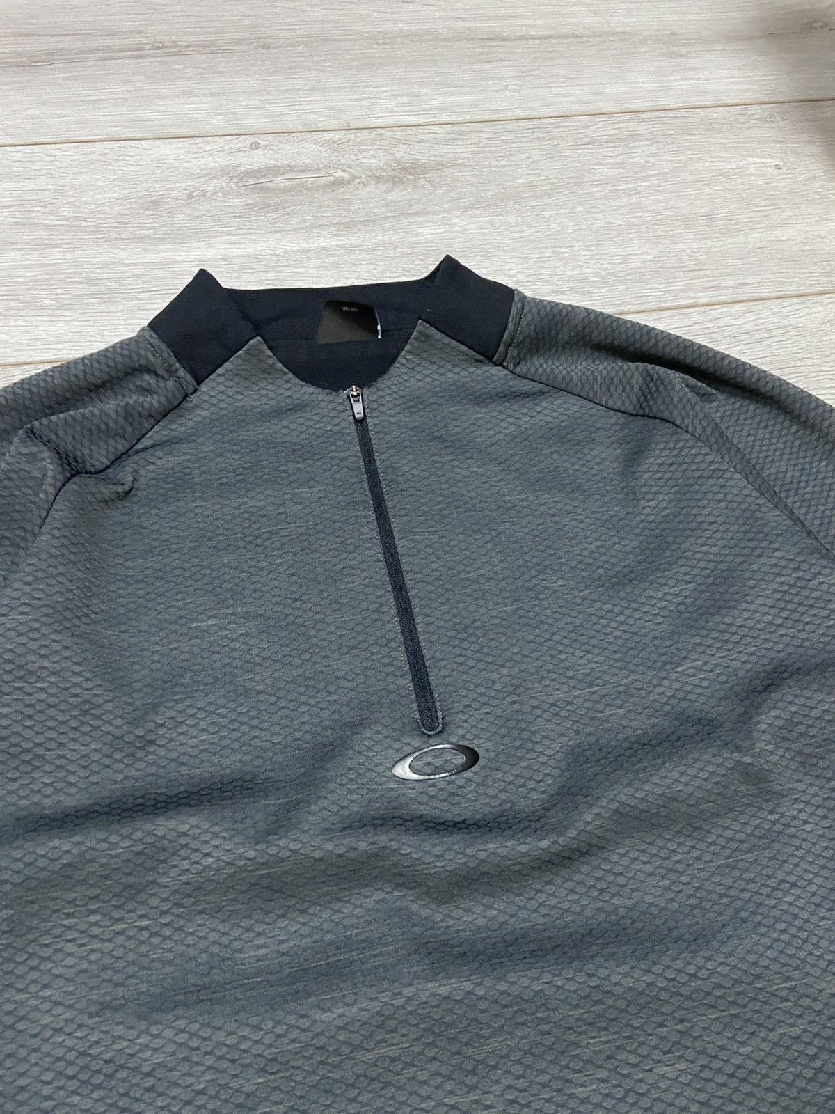Vintage Oakley vintage 1/3 zip vintage centr logo Size US L / EU 52-54 / 3 - 2 Thumbnail