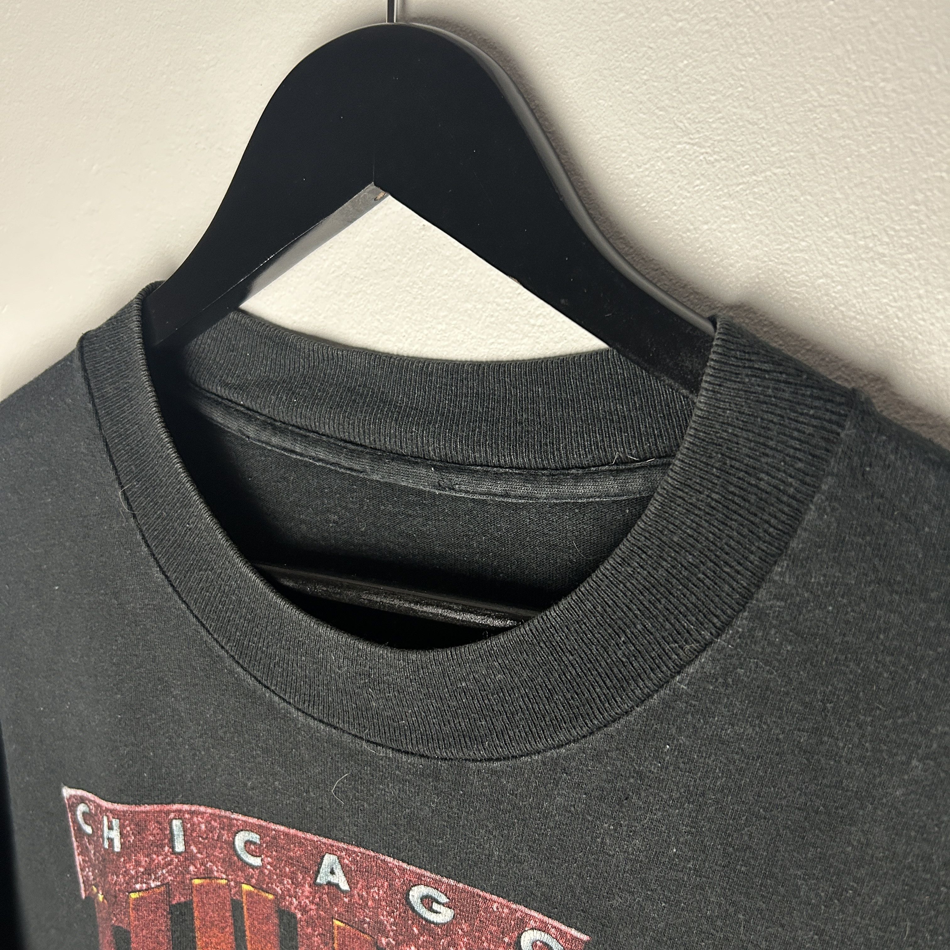 Salem Sportswear Vintage Chicago Bulls Superhero 90’s NBA T-shirt Size US XL / EU 56 / 4 - 4 Thumbnail