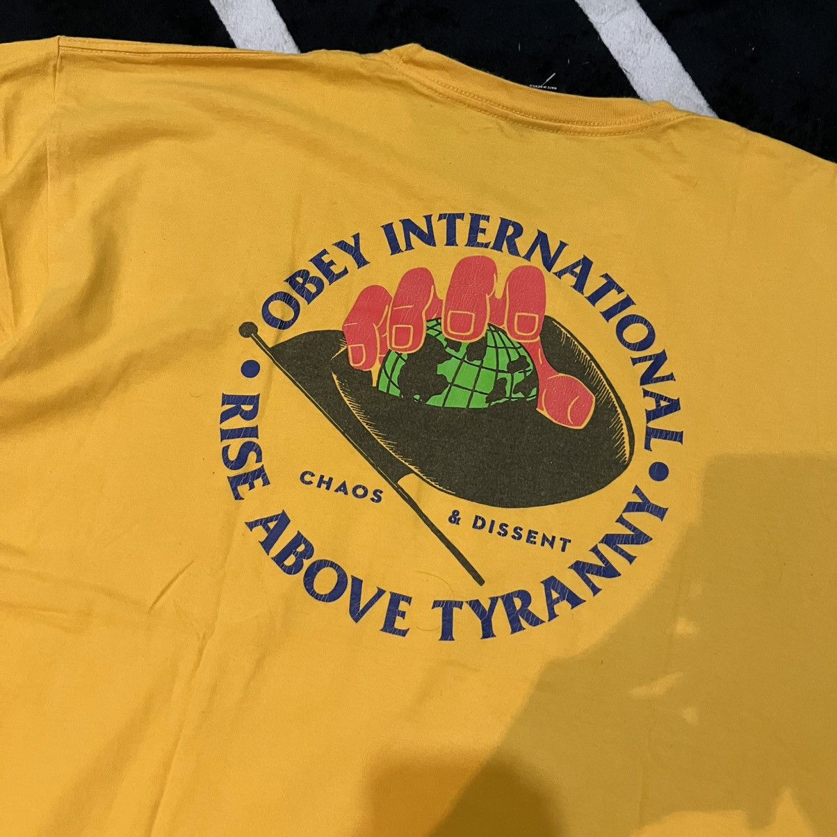 Obey Obey International Rise Above Tyranny Tshirt Size US XL / EU 56 / 4 - 1 Thumbnail