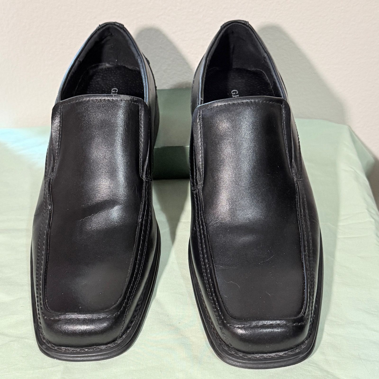 G.H. Bass & Co. G H Bass & Co Alberta black leather loafers. Men’s 11.5 D Size US 11.5 / EU 44-45 - 1 Thumbnail