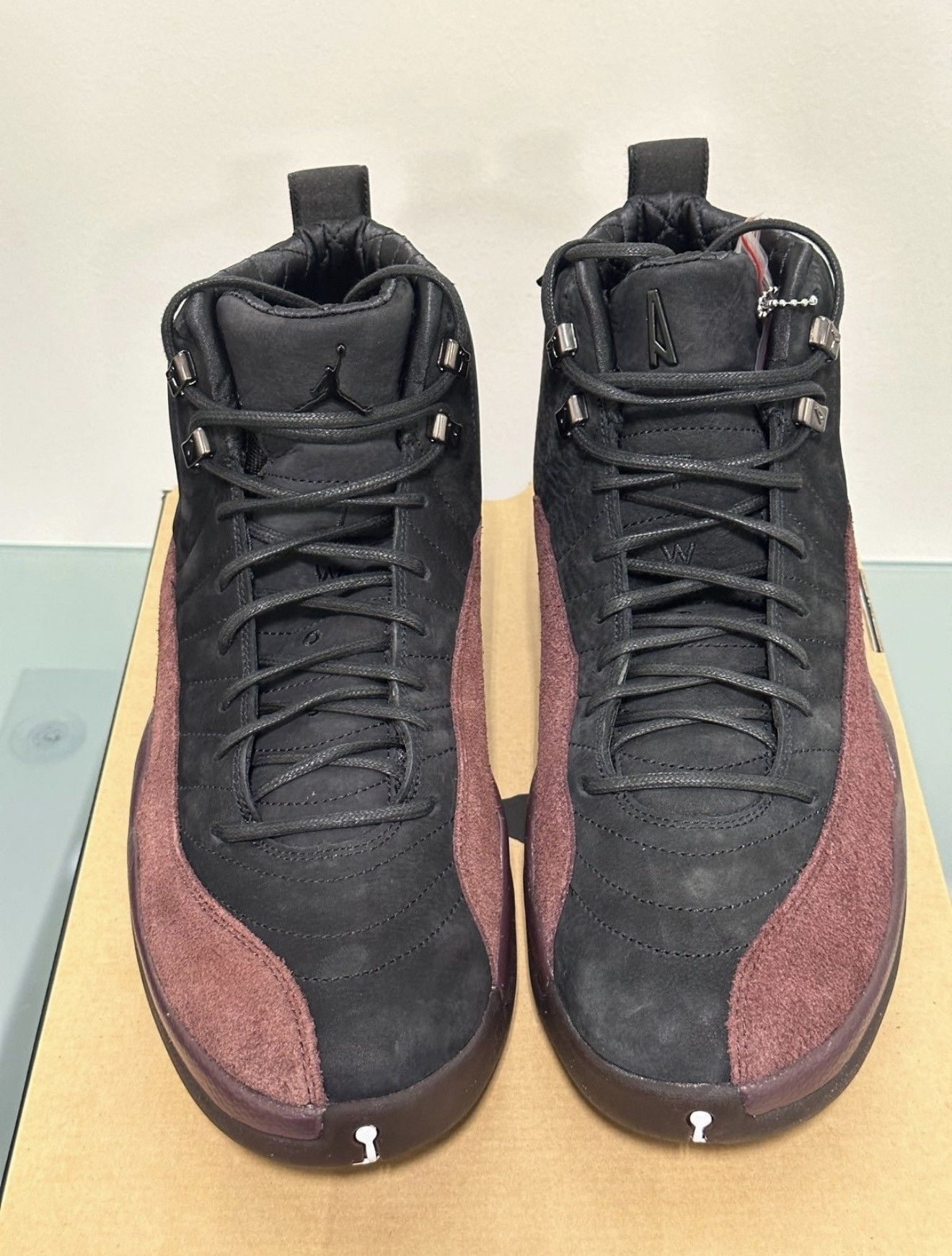 A Ma Maniere × Jordan Brand A Ma Maniere Air Jordan 12 Black Burgundy Sz 15.5 W / 14 M Size US 14 / EU 47 - 5 Thumbnail