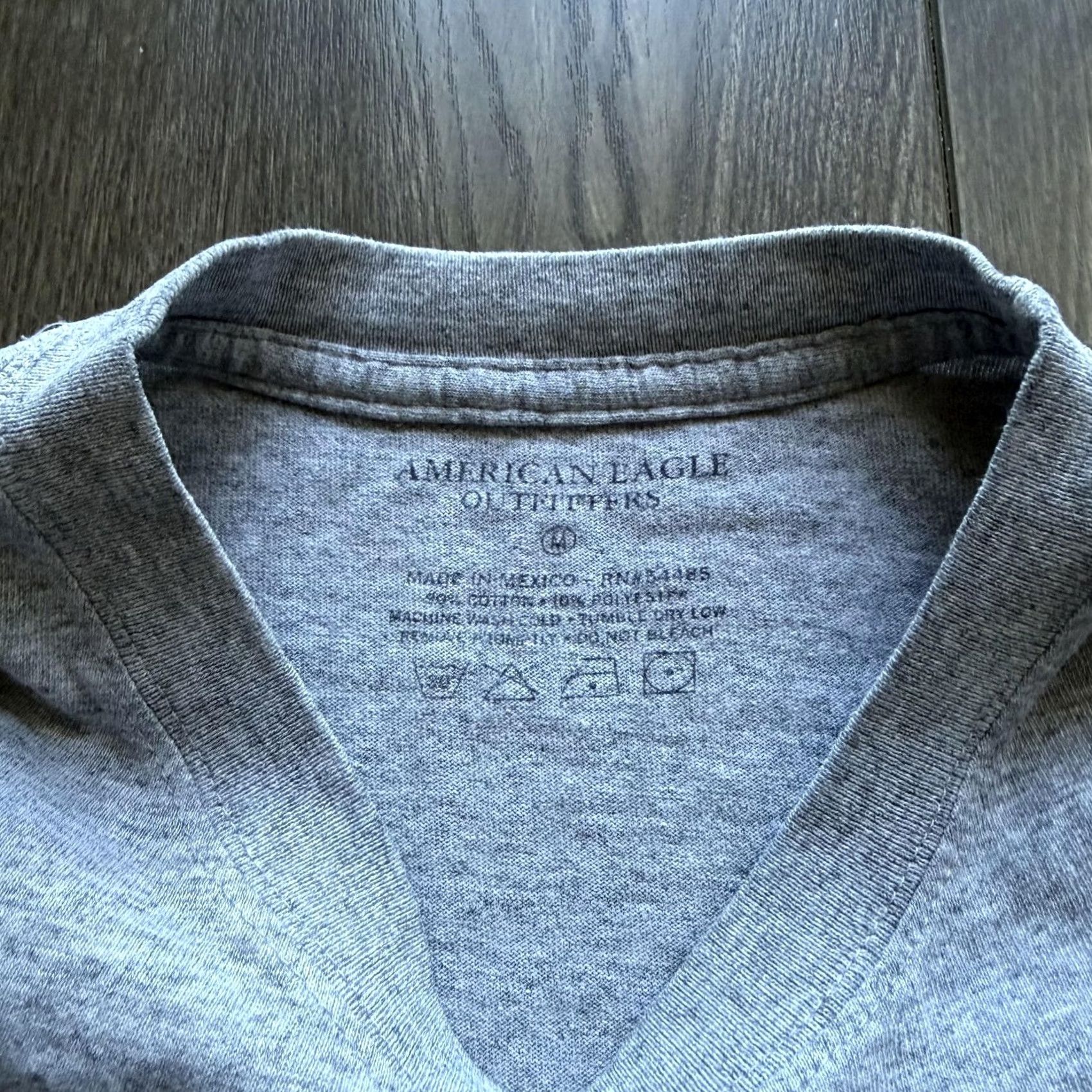 American Eagle Outfitters American Eagle Outfitters Shirt Medium Gray Y2K Surf Wave Hawaiian Graphic Tee Size US M / EU 48-50 / 2 - 6 Thumbnail