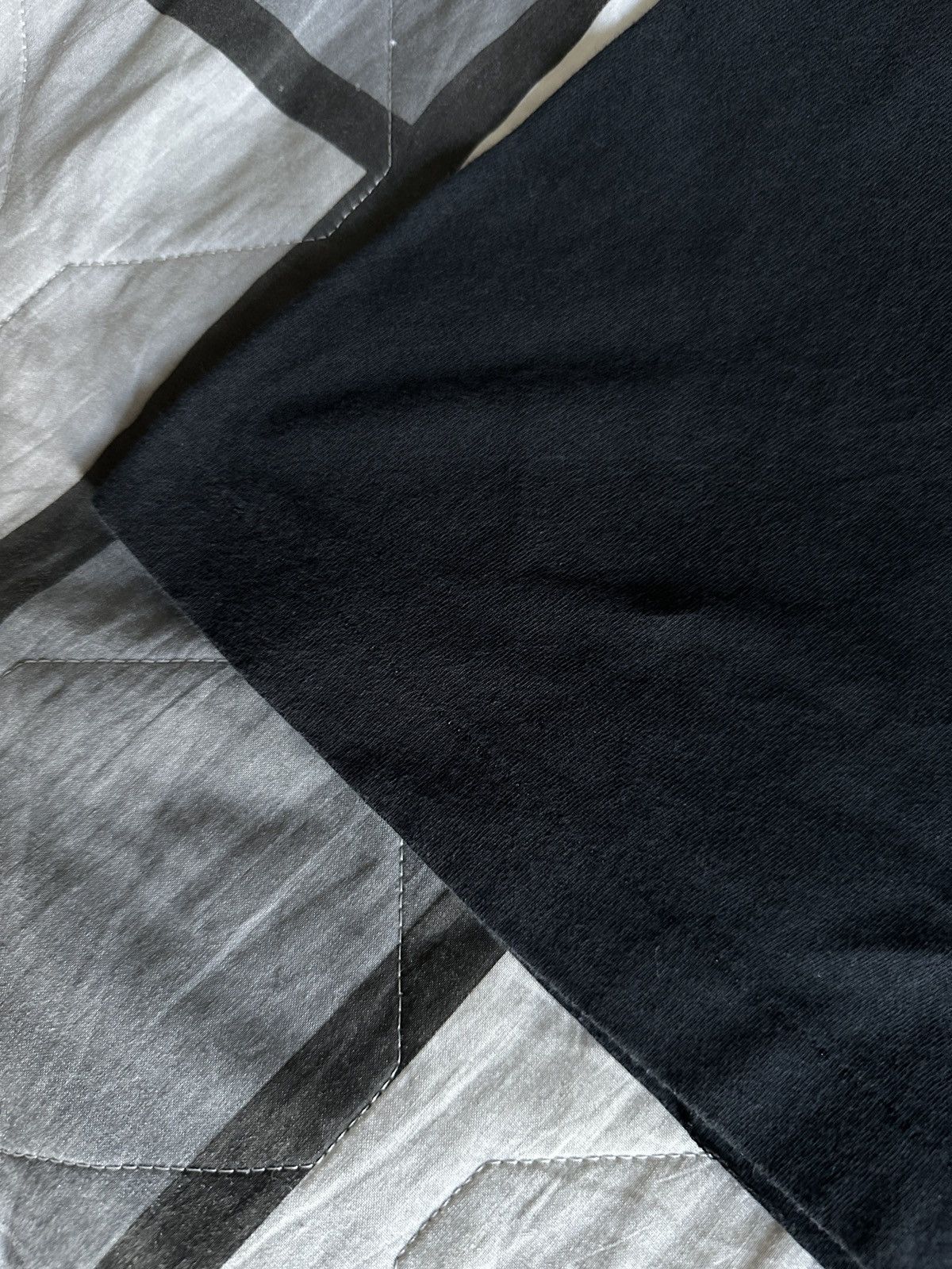 Fruit Of The Loom × Vintage Fruit of The Loom Single Stitch 80s - 90s V Neck T Shirt Size US S / EU 44-46 / 1 - 7 Thumbnail