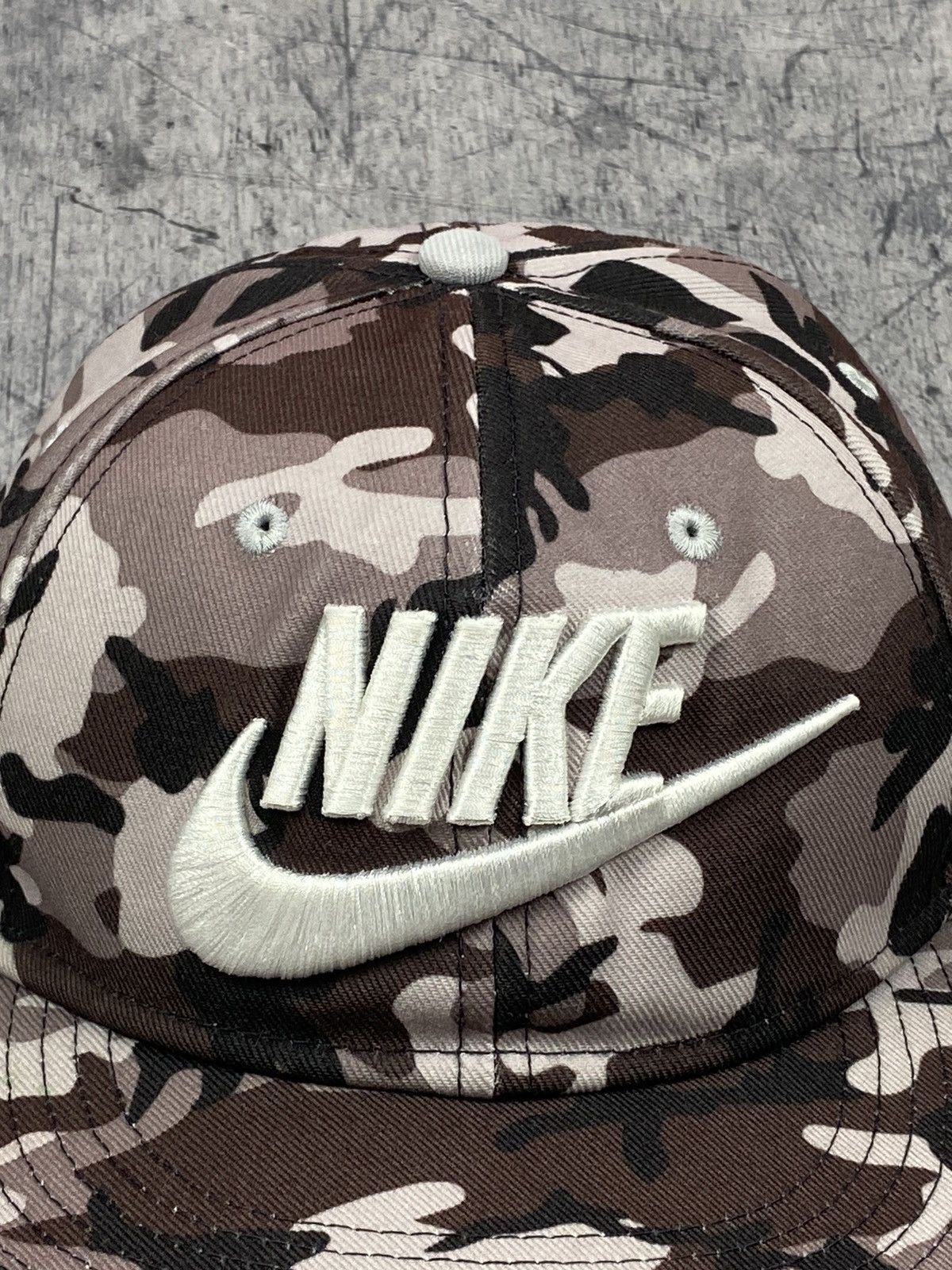 Nike Nike Y2K military print hype cap Size ONE SIZE - 6 Thumbnail