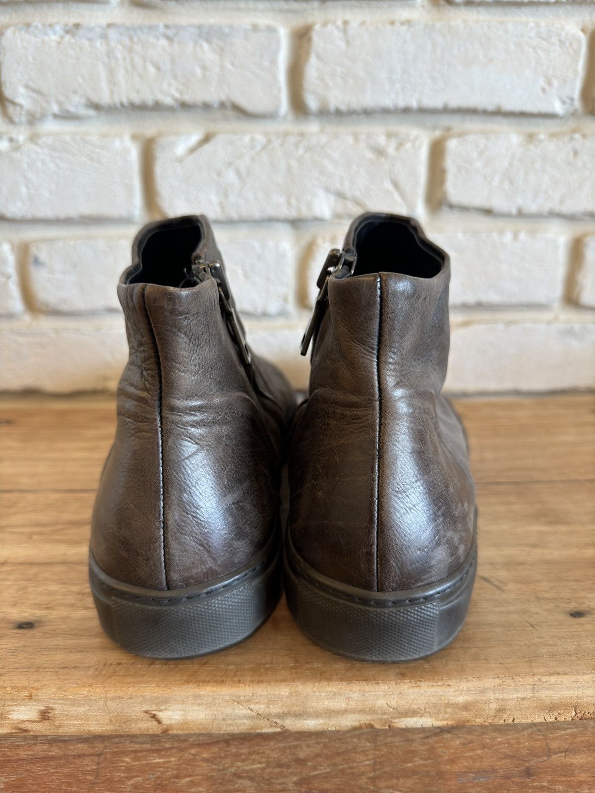 John Varvatos Reed Ghosted Leather High Top Sneakers Size US 9 / EU 42 - 2 Thumbnail