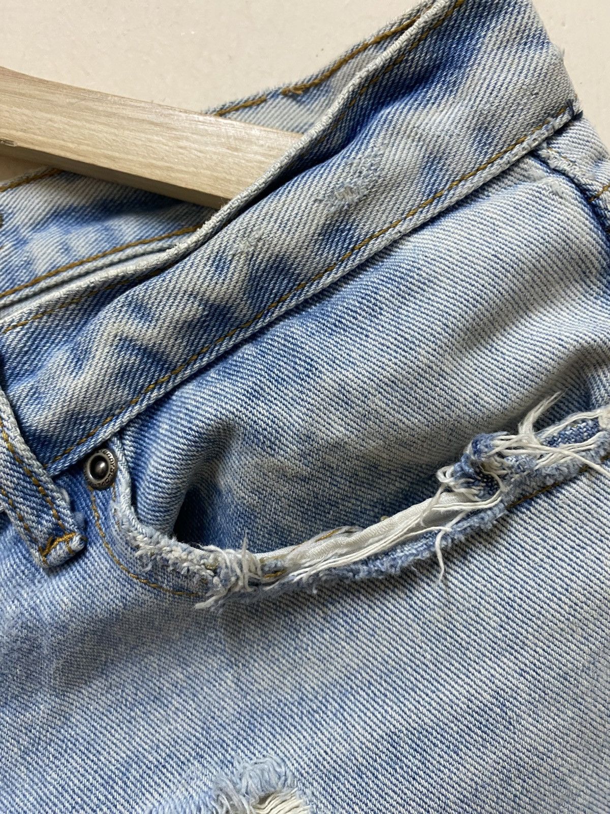 Body Glove Body Glove Distressed Denim Jeans Size 30" / US 8 / IT 44 - 6 Thumbnail