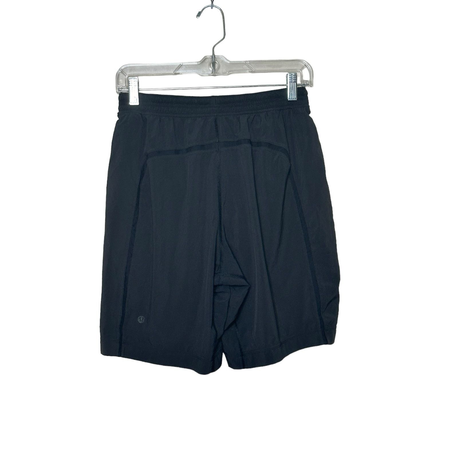 Lululemon Lululemon black active shorts size 29 Size US 36 / EU 52 - 4 Thumbnail