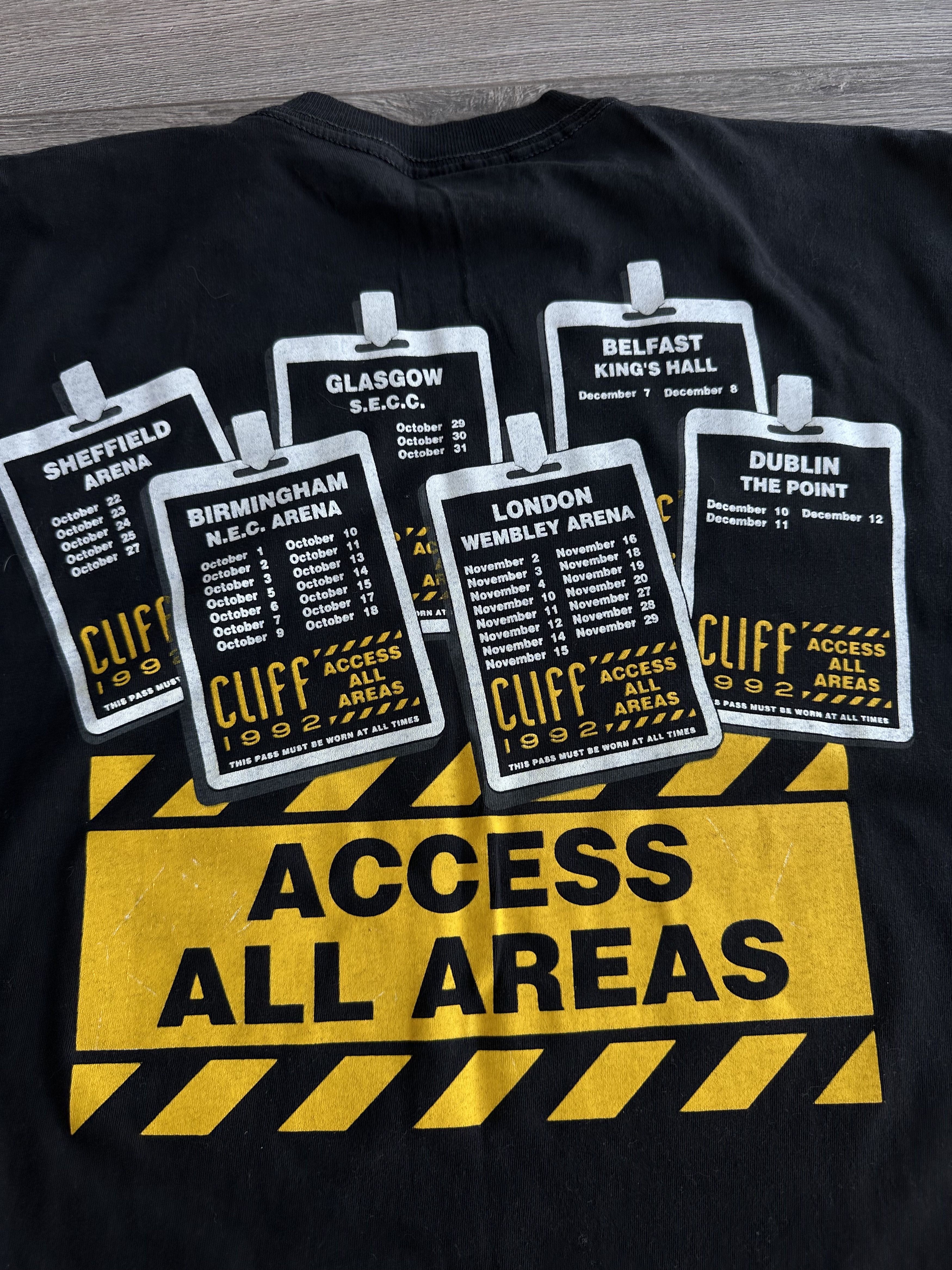 Band Tees × Vintage Cliff Richard 1992 tour vintage t shirt Size US L / EU 52-54 / 3 - 6 Thumbnail