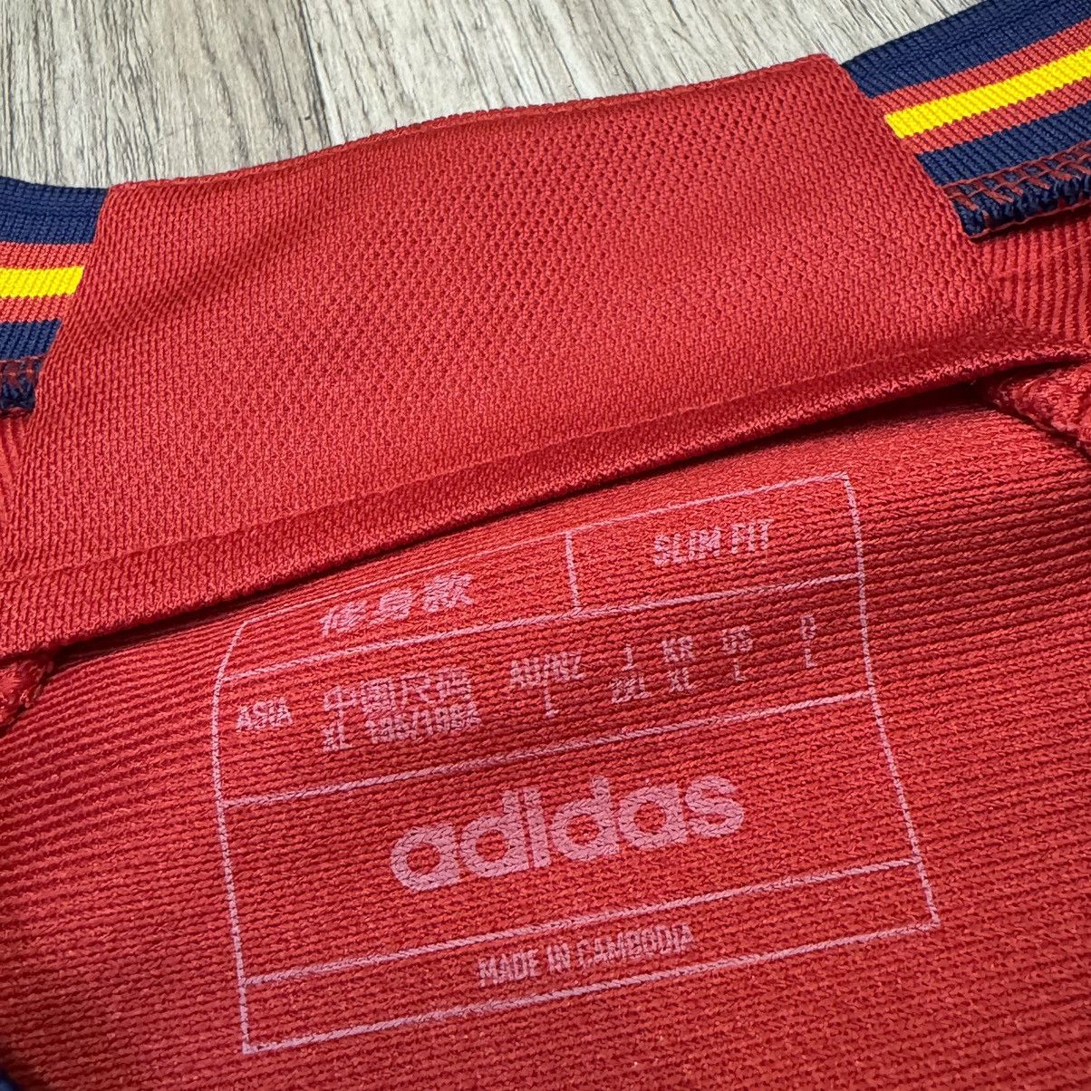 Adidas Spain 22/23 home shirt #19 Lamine Yamal Size US L / EU 52-54 / 3 - 7 Thumbnail