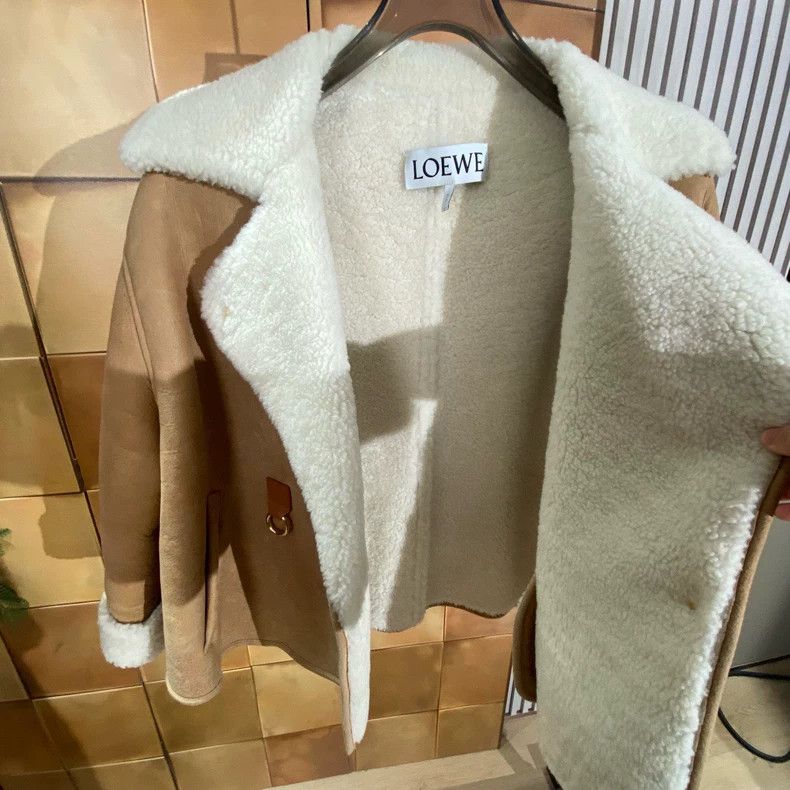 Loewe LOEWE A short coat with fur and leather Size M / US 6-8 / IT 42-44 - 3 Thumbnail