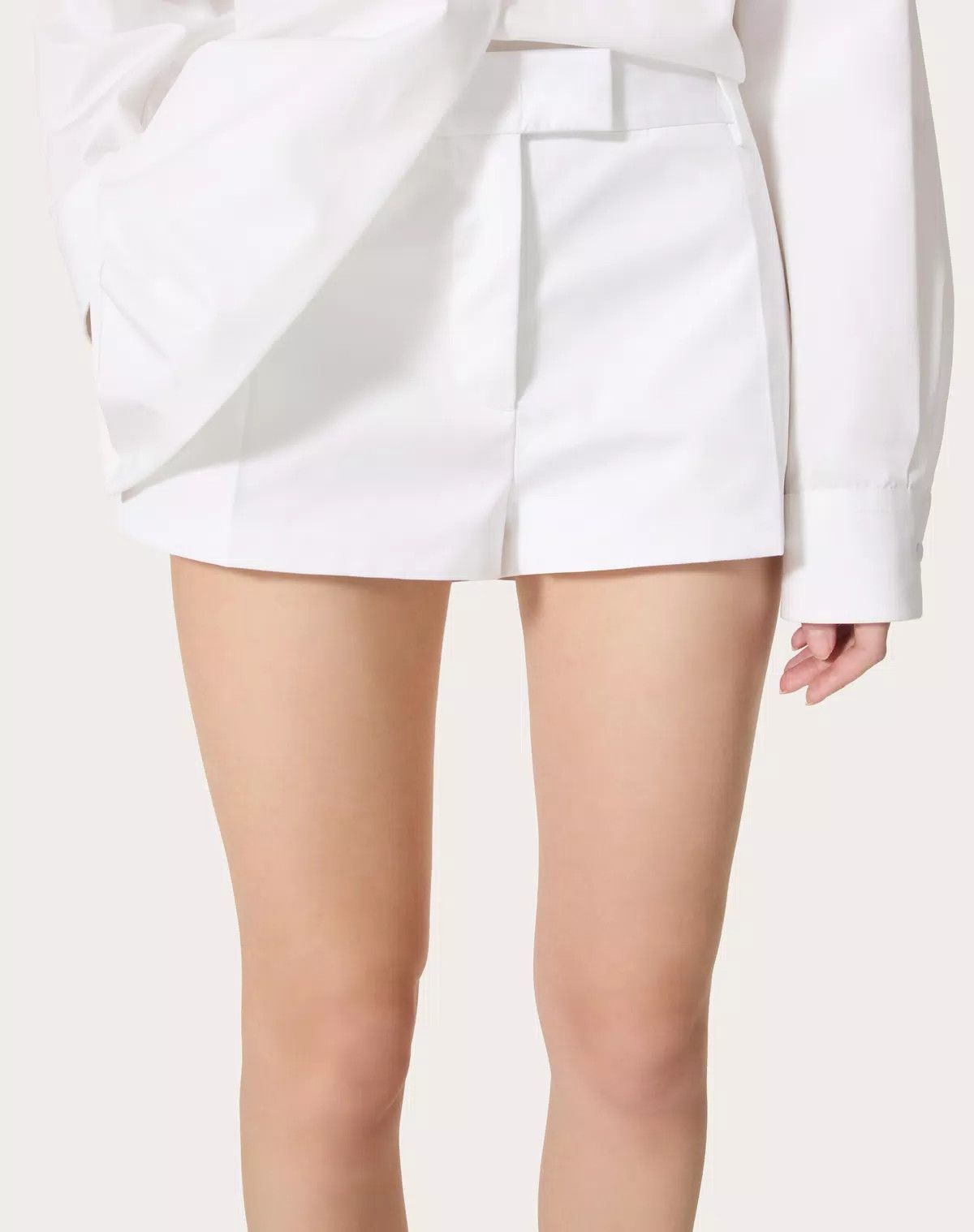Valentino o1s1wg110525 Compact Popeline Shorts in White Size 30" / US 8 / IT 44 - 6 Thumbnail