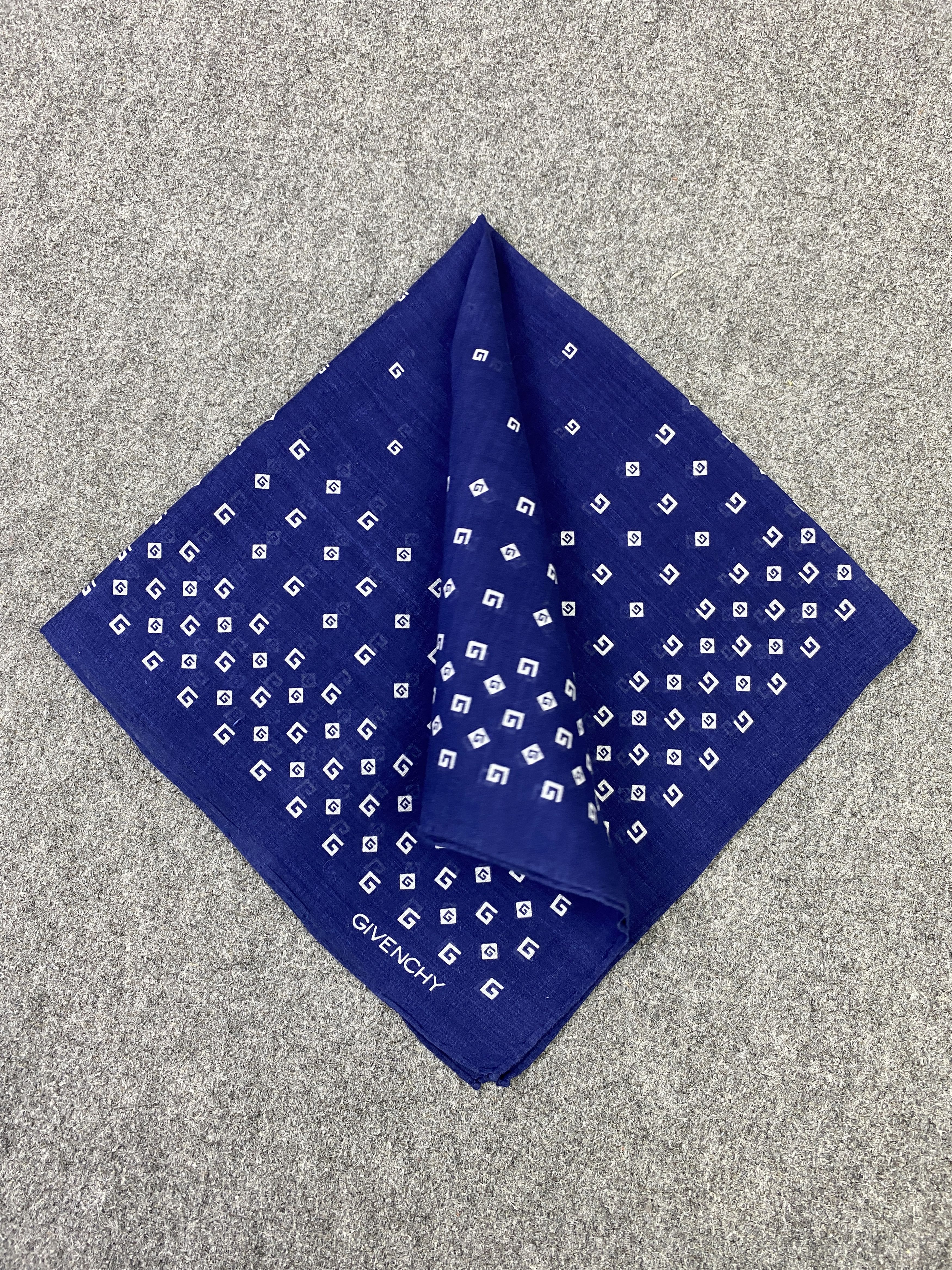 Givenchy Vintage Givenchy Handkerchief / Neckerchief KT0066 Size ONE SIZE - 3 Thumbnail