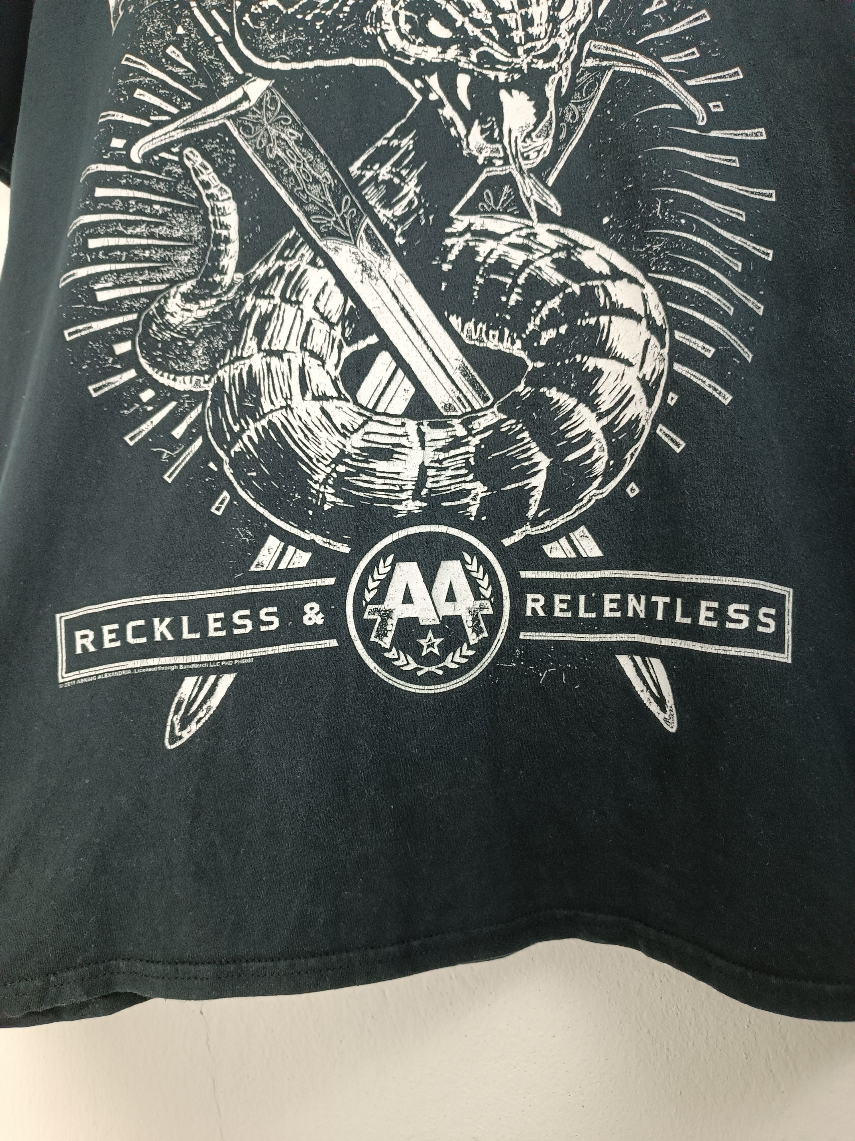 Band Tees VINTAGE '11 ASKING ALEXANDRIA RECKLES SERPENT TEE bmth prada Size US M / EU 48-50 / 2 - 11 Thumbnail