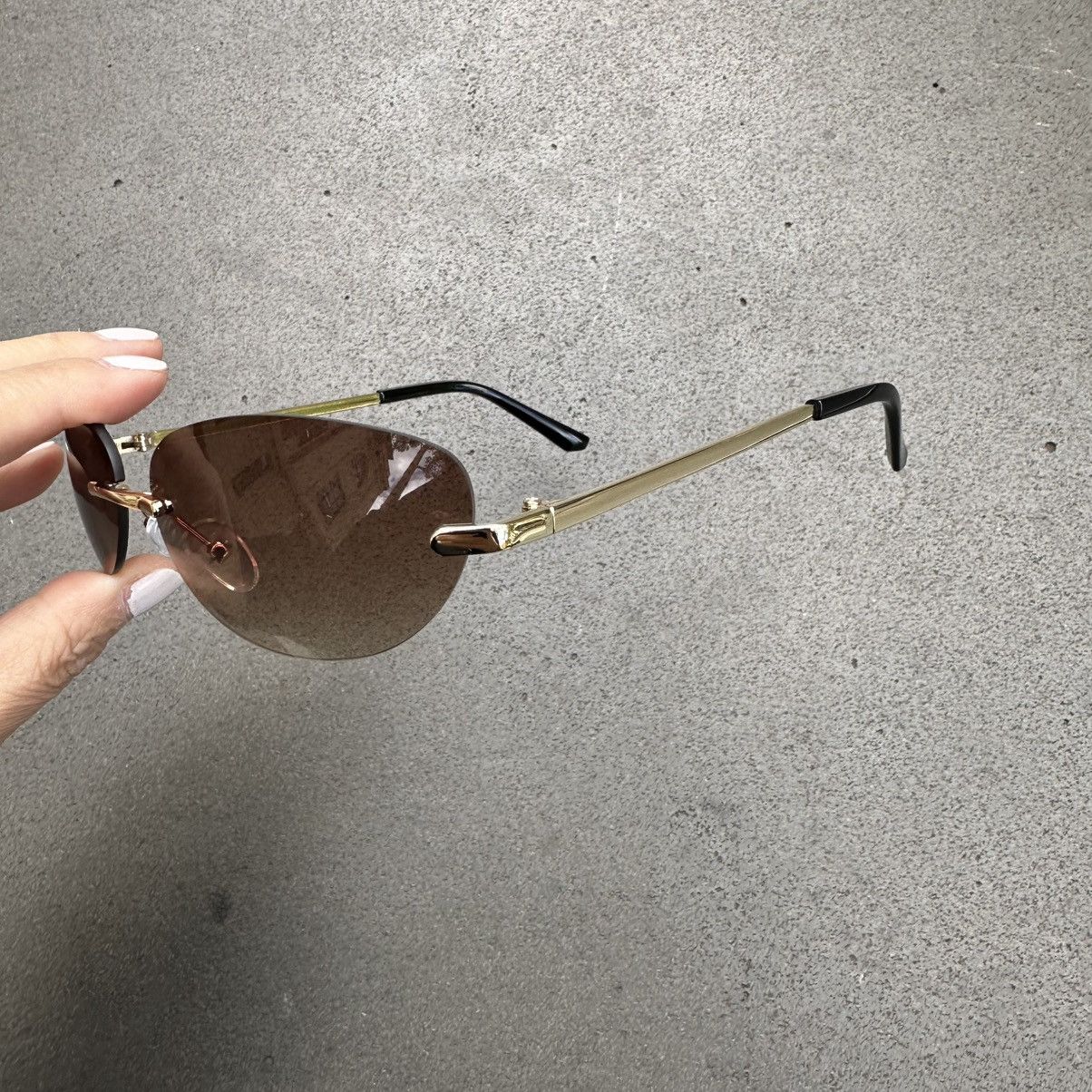 Other Y2K Unisex Sunglasses Retro Fashion Shades LE91076-01 Size ONE SIZE - 2 Thumbnail