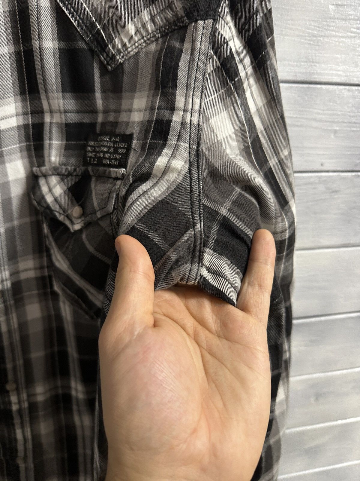 Diesel Rare Luxury Shirt Diesel Manufactured Y2K Style. Size US M / EU 48-50 / 2 - 6 Thumbnail