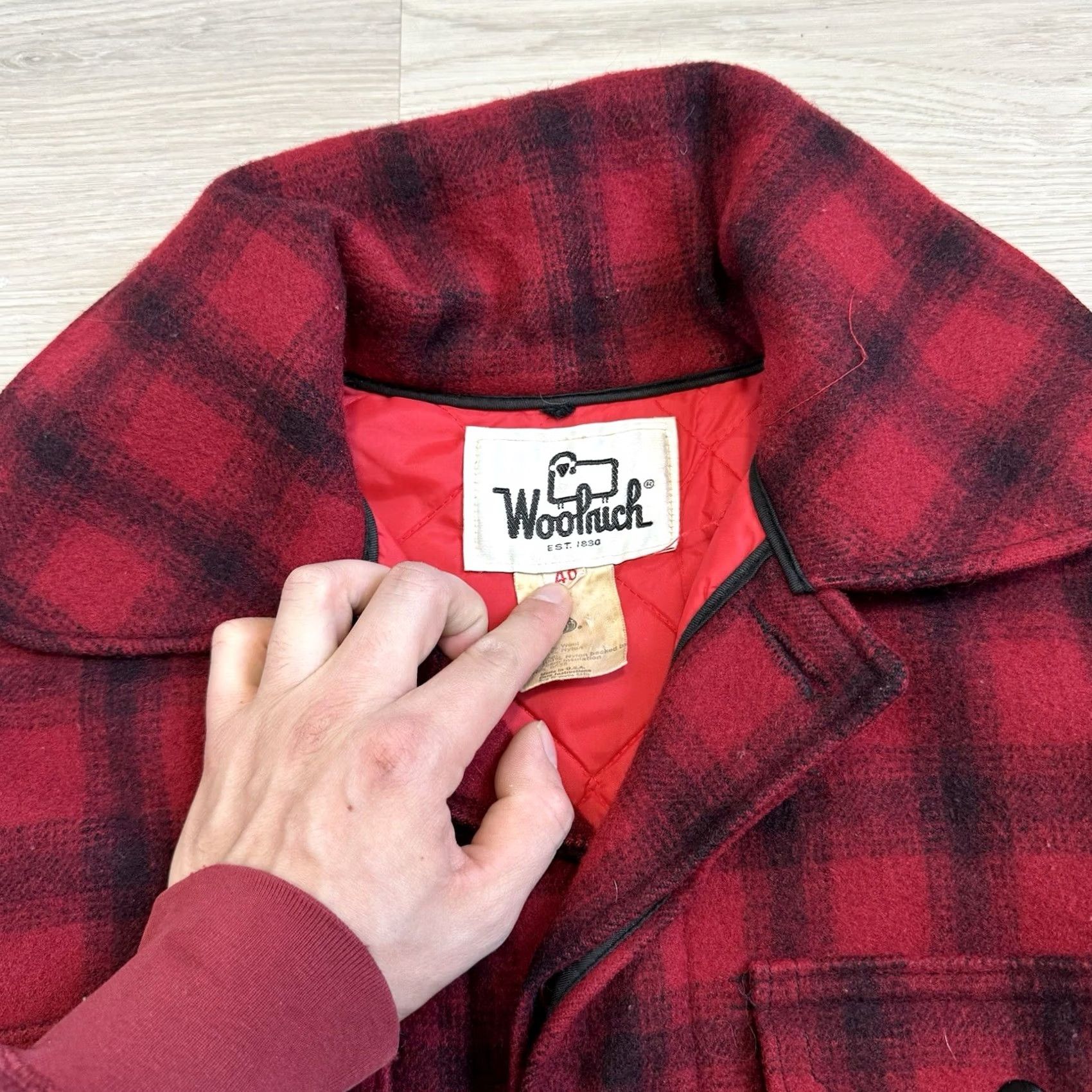 Vintage VINTAGE Woolrich Mackinaw Coat Jacket Hunting Wool 40 Men Plaid Woolen Mills Lined Pockets Size US XXS / EU 40 - 4 Thumbnail
