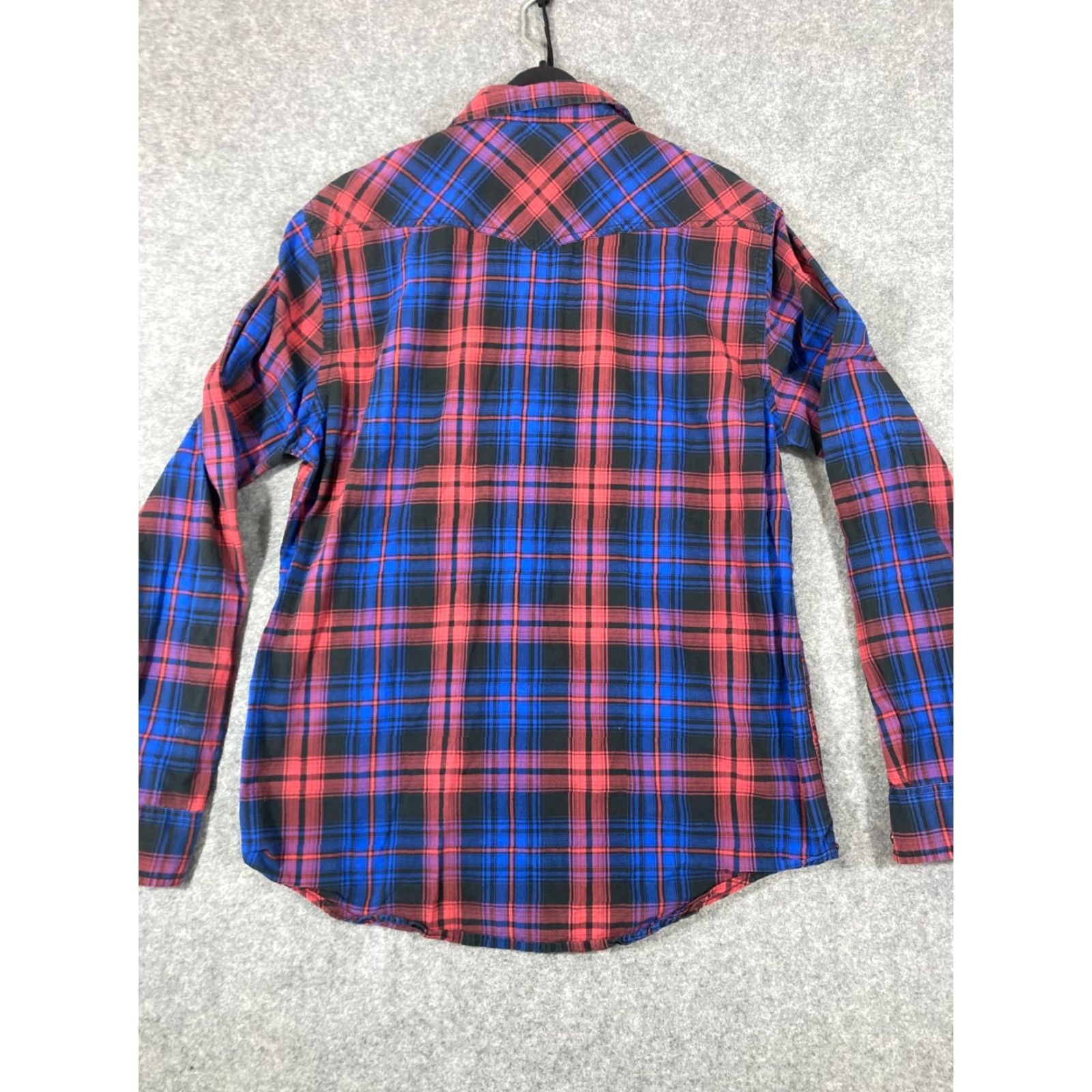 American Eagle Outfitters American Eagle Outfitters Western Shirt Mens M Blue Red Plaid Vintage Fit Snap Long Sleeve Cowboy Pockets Pearl Snap Casual Shirt Mens M Western Shirt Size US M / EU 48-50 / 2 - 7 Thumbnail