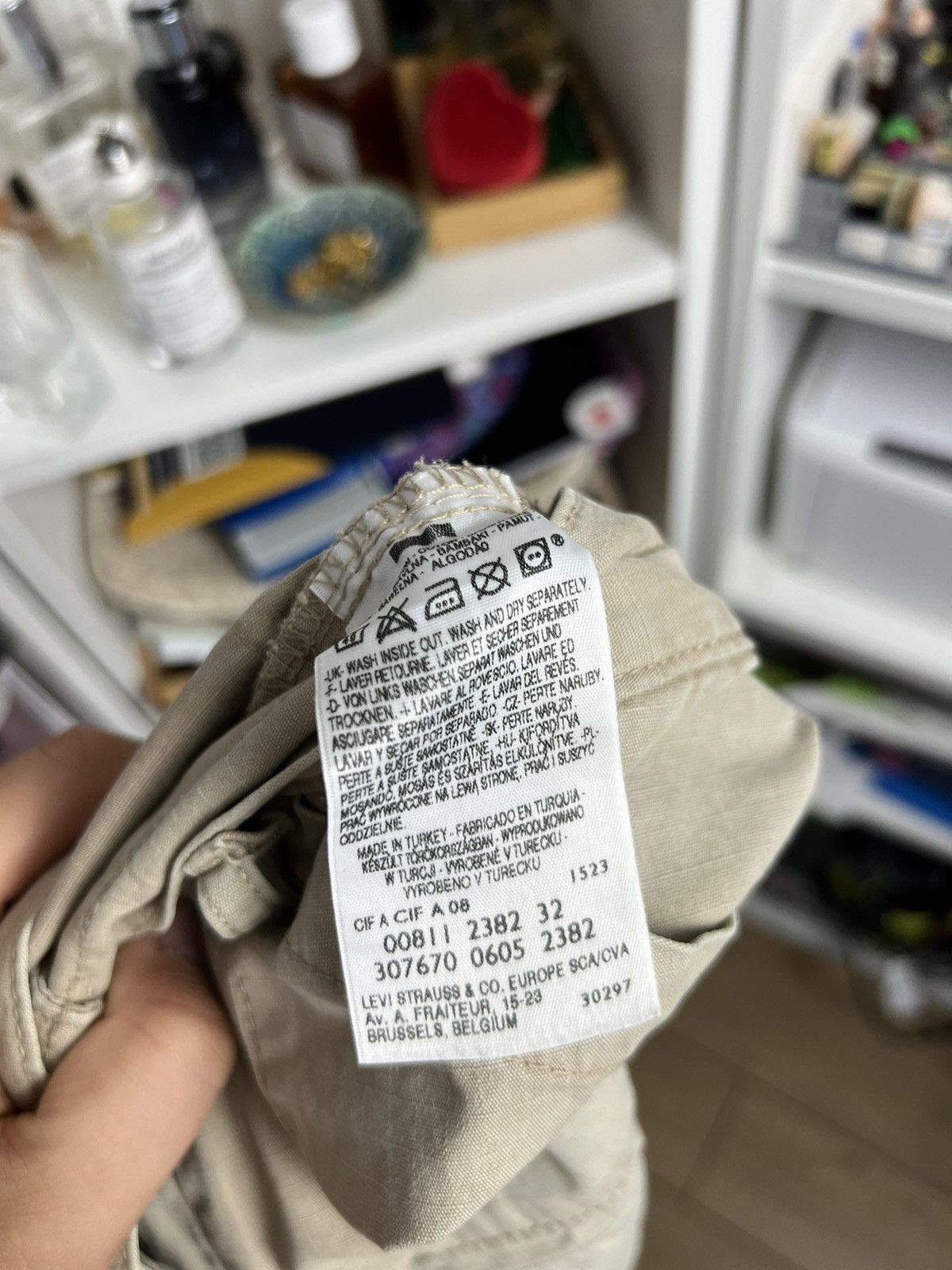 Levi's × Vintage Vintage Levi’s 811 baggy cargo shorts jorts 32 skate wide leg Size US 32 / EU 48 - 5 Thumbnail