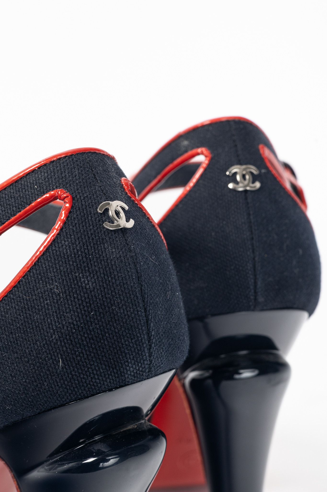 Chanel Chanel SS/08 Runway Navy Canvas & Red Patent Leather Sandals Size US 10.5 / IT 40.5 - 10 Thumbnail