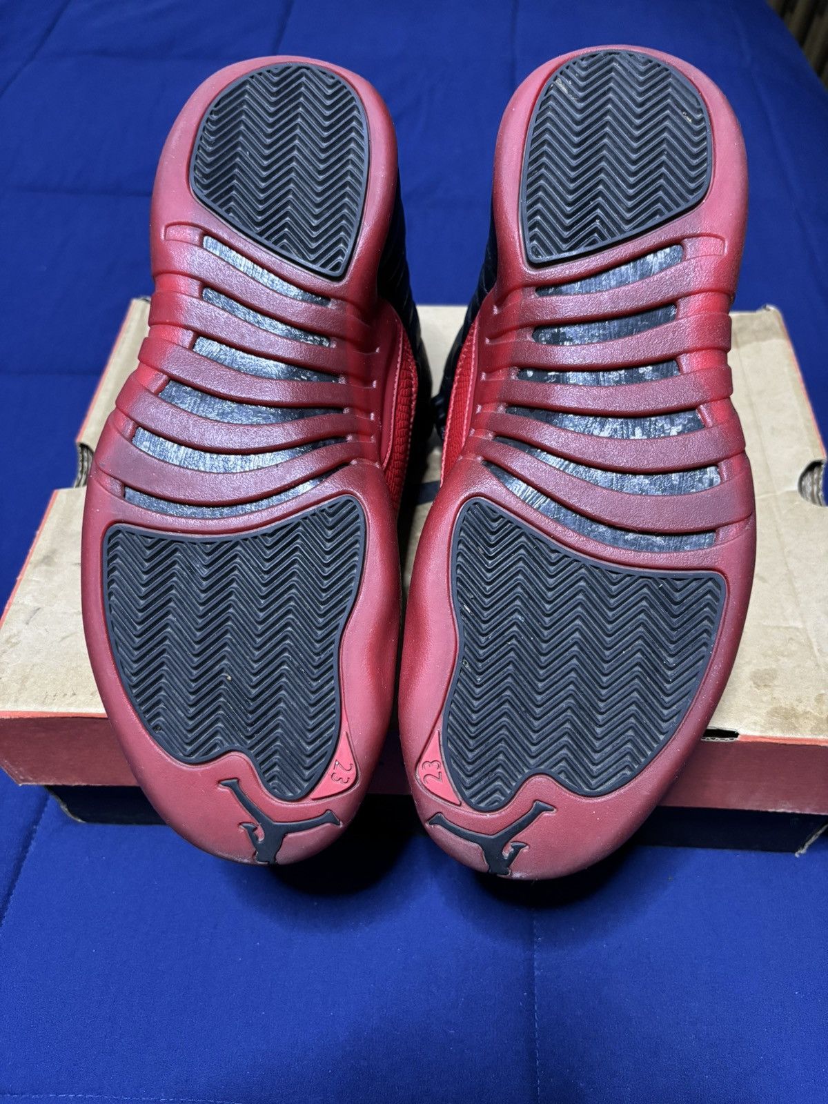 Jordan Brand Jordan 12 Retro Flu Game 2025 Size 9.5 Size US 9.5 / EU 42-43 - 5 Thumbnail