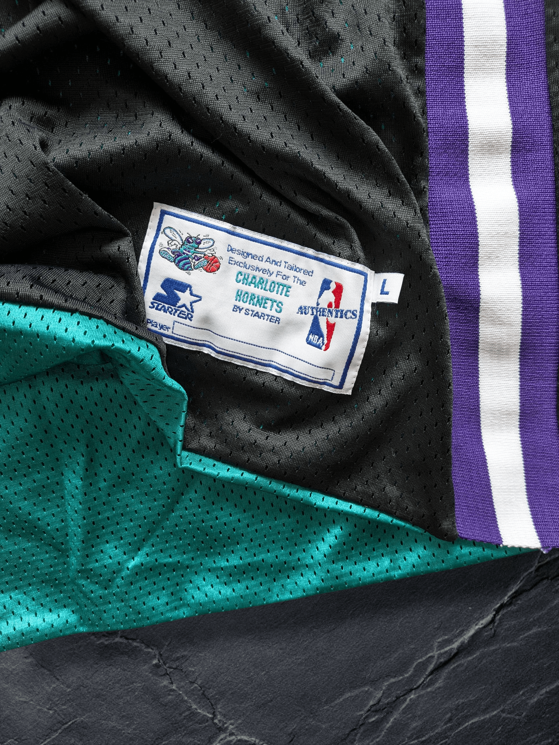 Starter 1998-1999 Starter x NBA Charlotte Hornets Reversible Jersey Size US L / EU 52-54 / 3 - 4 Thumbnail