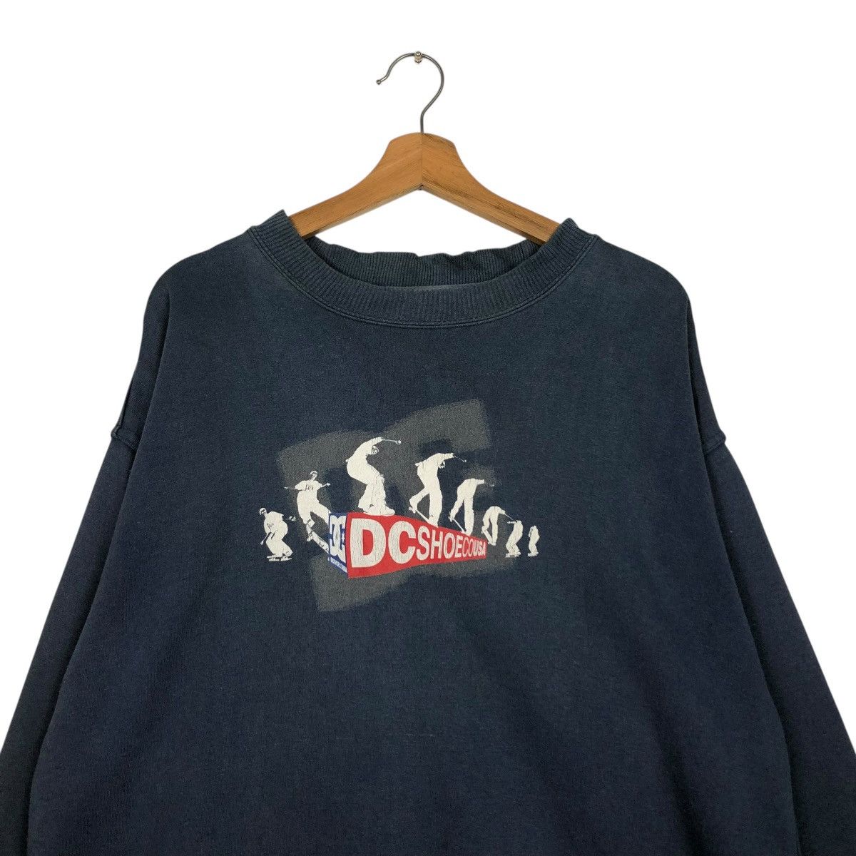 Vintage 🔥VINTAGE CREWNECK SWEATSHIRT DC SHOES USA BIG LOGO Size US L / EU 52-54 / 3 - 4 Thumbnail