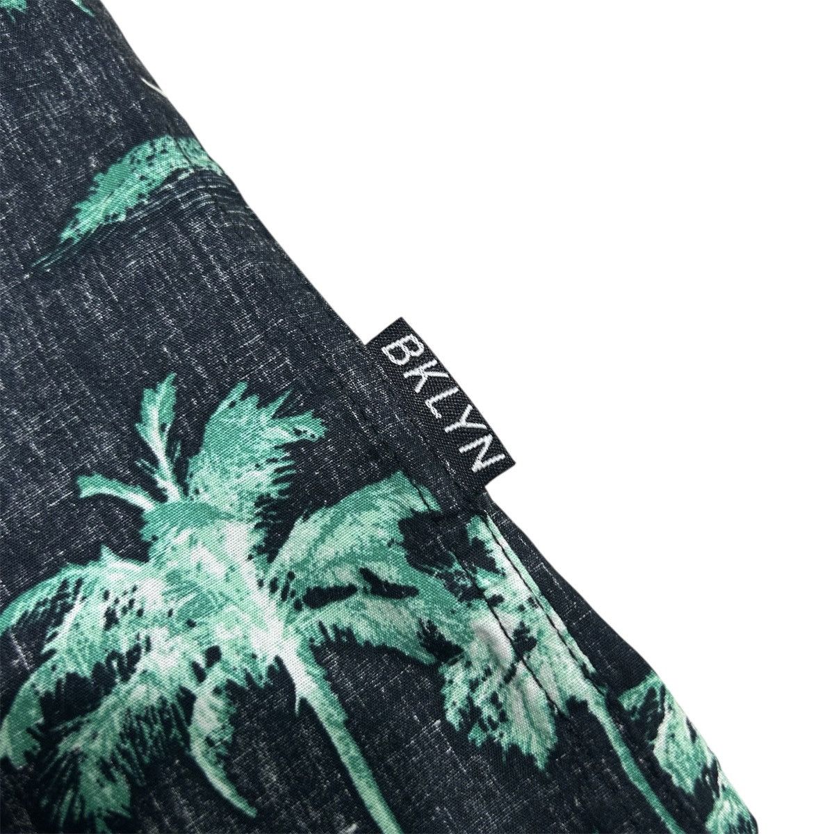Other Palm Tree Abstract Motif Hawaii Shirt Size US XL / EU 56 / 4 - 4 Thumbnail