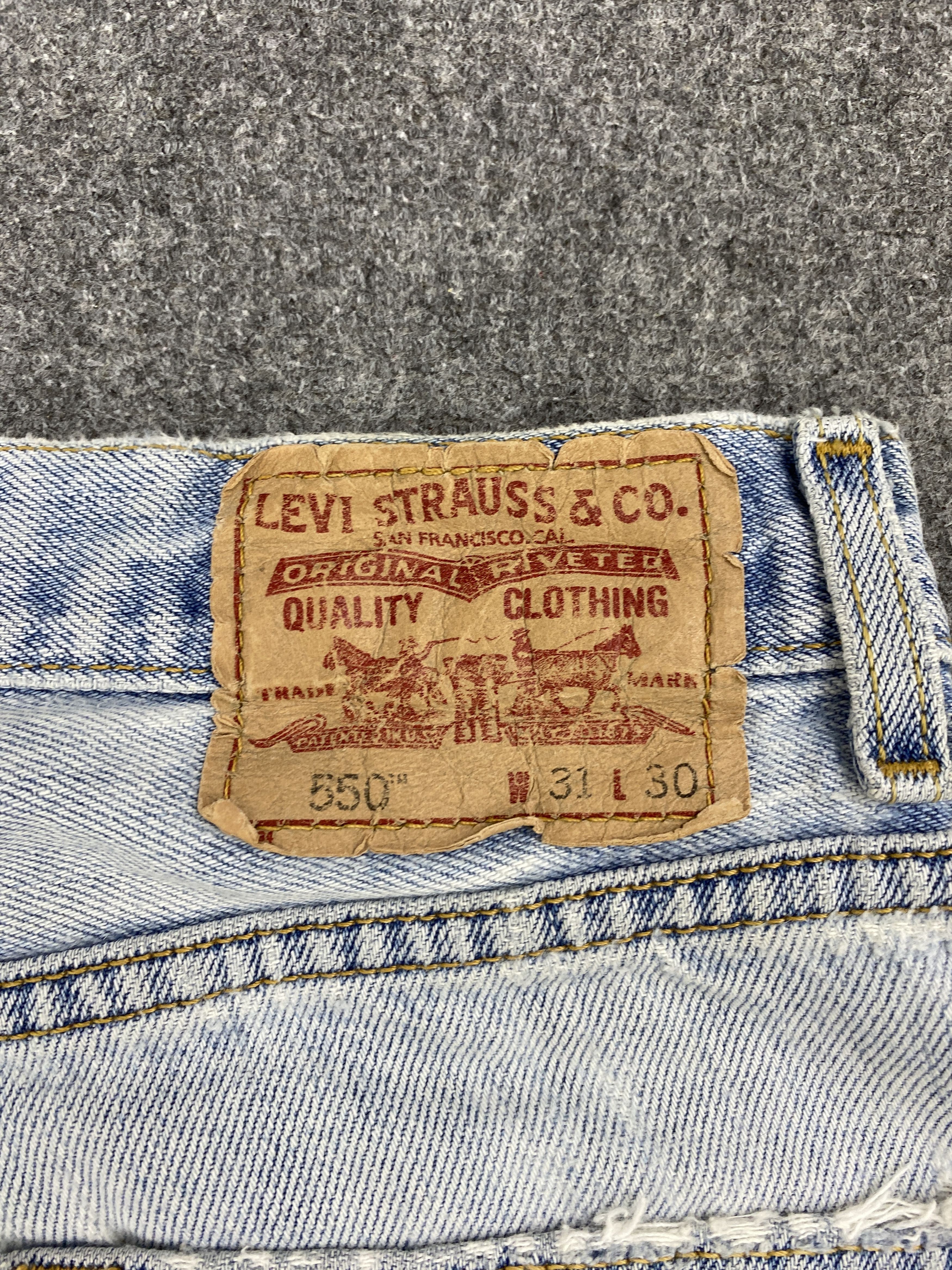 Levi's × Vintage Distressed Vintage Levis 550 Light Blue Washed Jeans Size US 31 - 5 Thumbnail