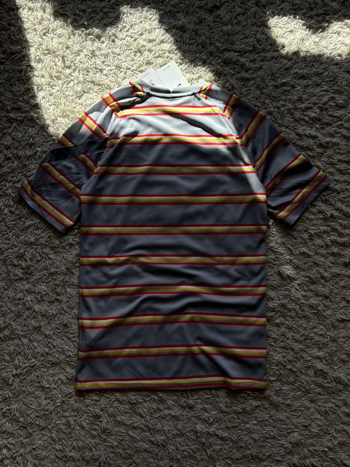 Vintage Vintage Streetwear Soccer Jersey Liverpool Size US S / EU 44-46 / 1 - 6 Thumbnail