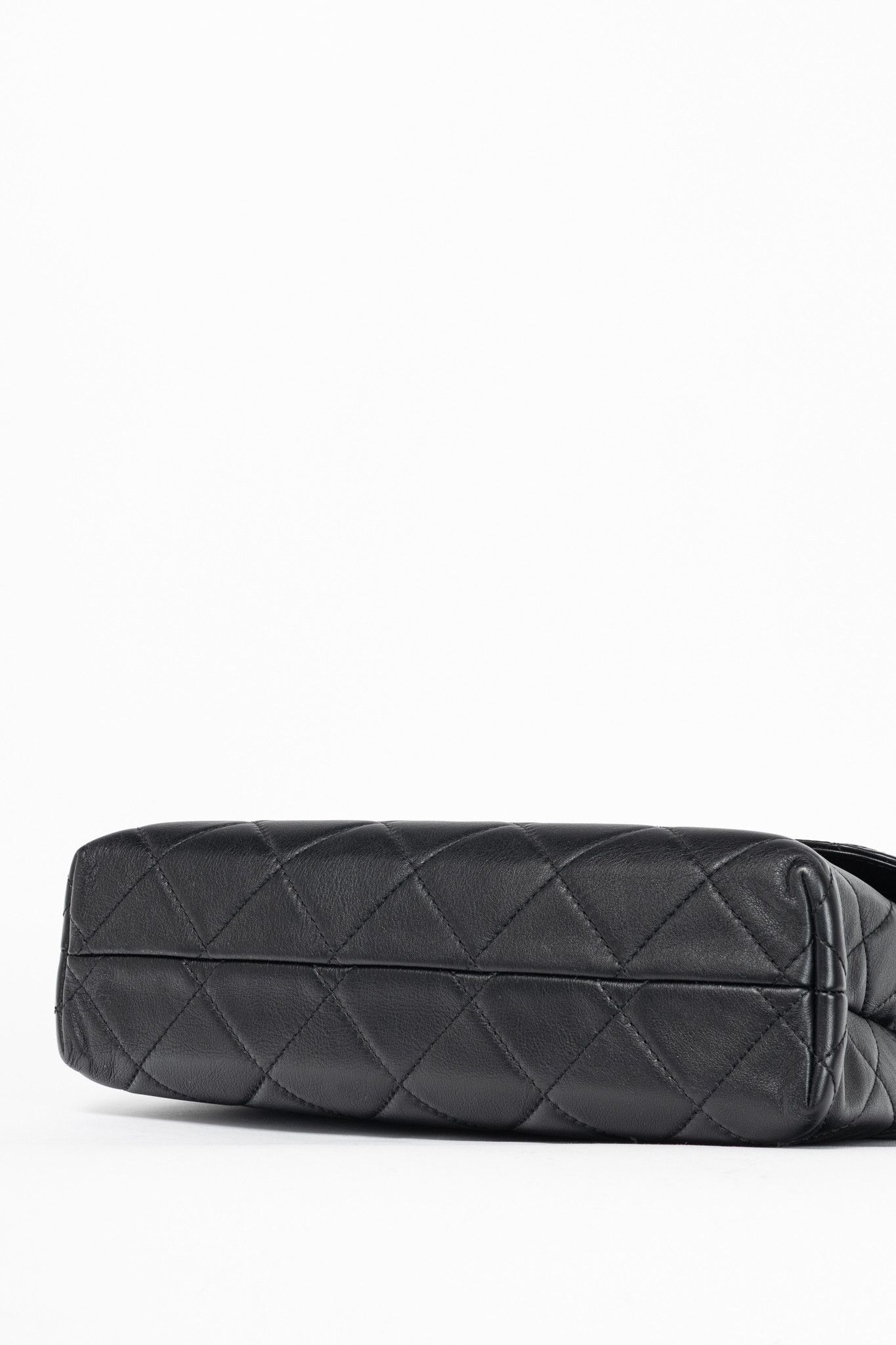 Chanel Chanel 12C In the Business Flap Leather Quilted Shoulder Bag Size ONE SIZE - 5 Thumbnail