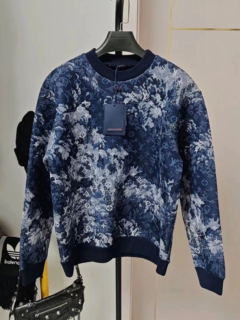 Louis Vuitton Louis Vuitton Logo Sweatshirt-dmc Size US S / EU 44-46 / 1 - 1 Thumbnail