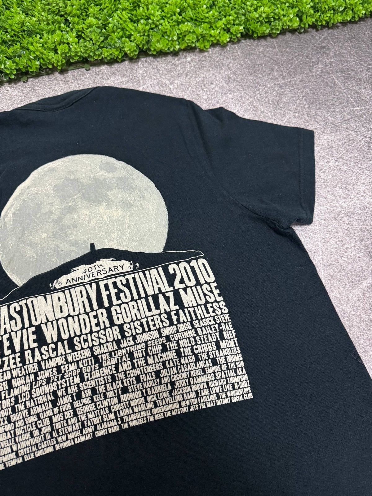 Band Tees Vintage 2010 Glastonbury Festival Rare Shirt Rock Music Size US S / EU 44-46 / 1 - 14 Thumbnail