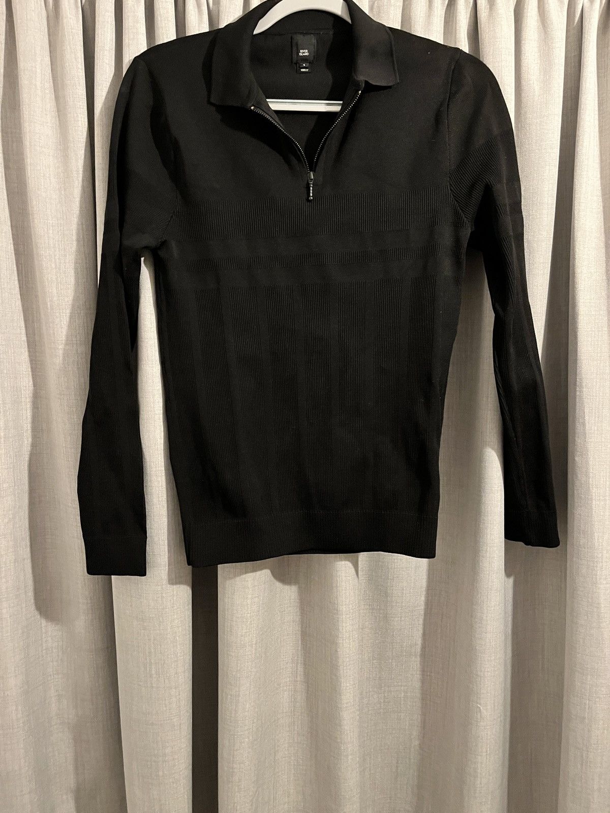 River Island v - neck jumper Size US S / EU 44-46 / 1 - 1 Thumbnail