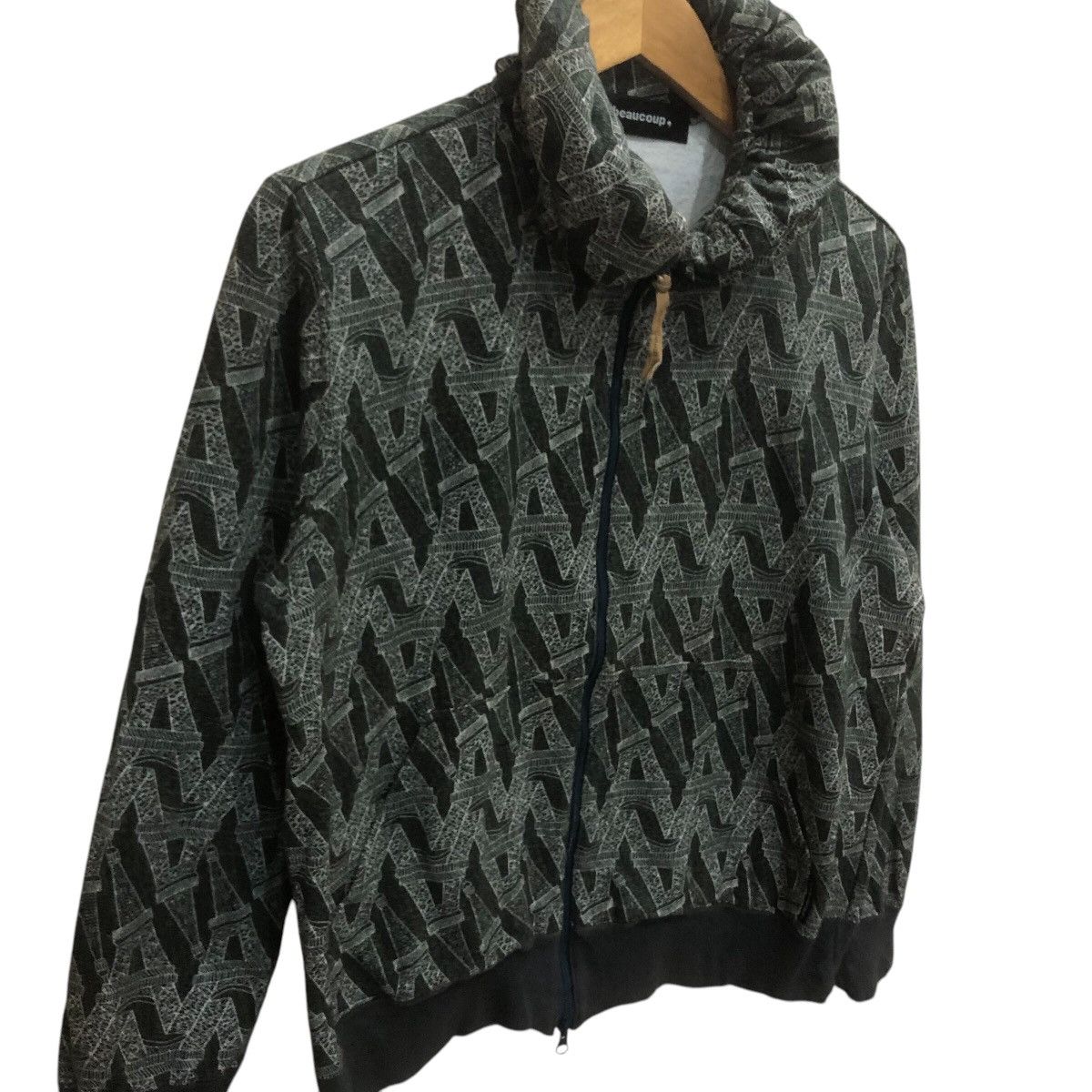 Issey Miyake × mercibeaucoup Mercibeaucoup Croptop Paris Eifil Tower Abstrct Full Zipper Size S / US 4 / IT 40 - 2 Thumbnail