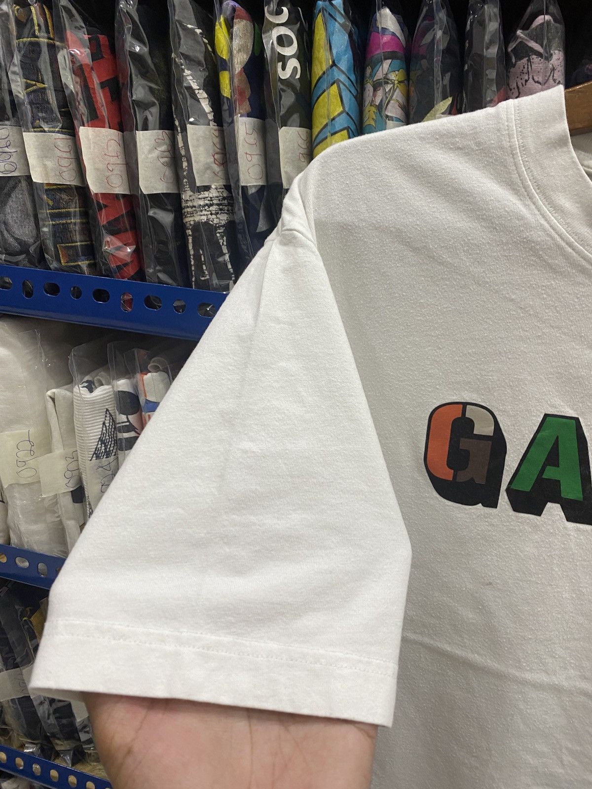 GU GALAR POKÉMON TSHIRT Size US M / EU 48-50 / 2 - 4 Thumbnail
