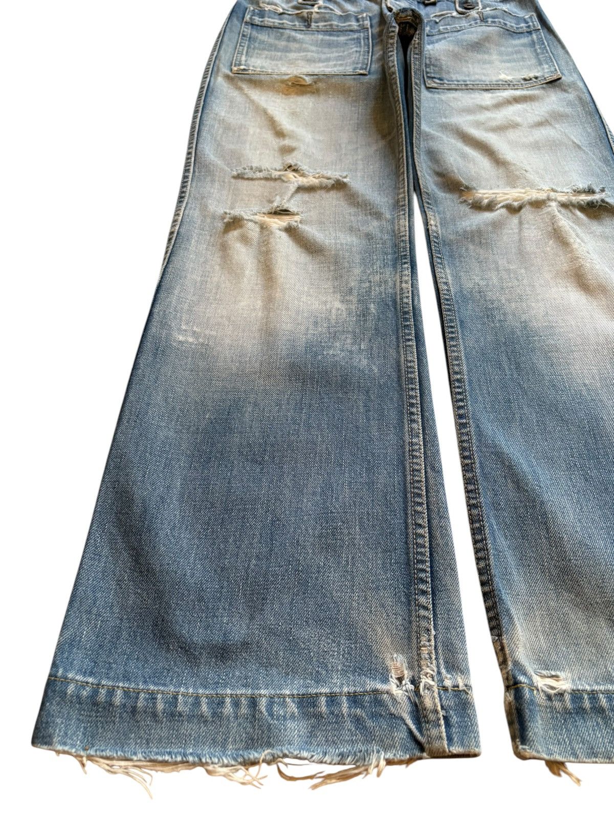 Diesel Vintage Diesel Faded Wash Distressed Bootcut Jeans Size US 26 / EU 42 - 6 Thumbnail