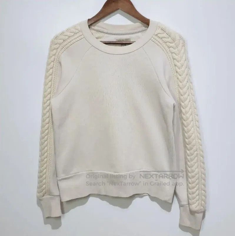 Burberry Burberry Cream Cotton Women's Sweatshirt. Size S / US 4 / IT 40 - 1 Thumbnail