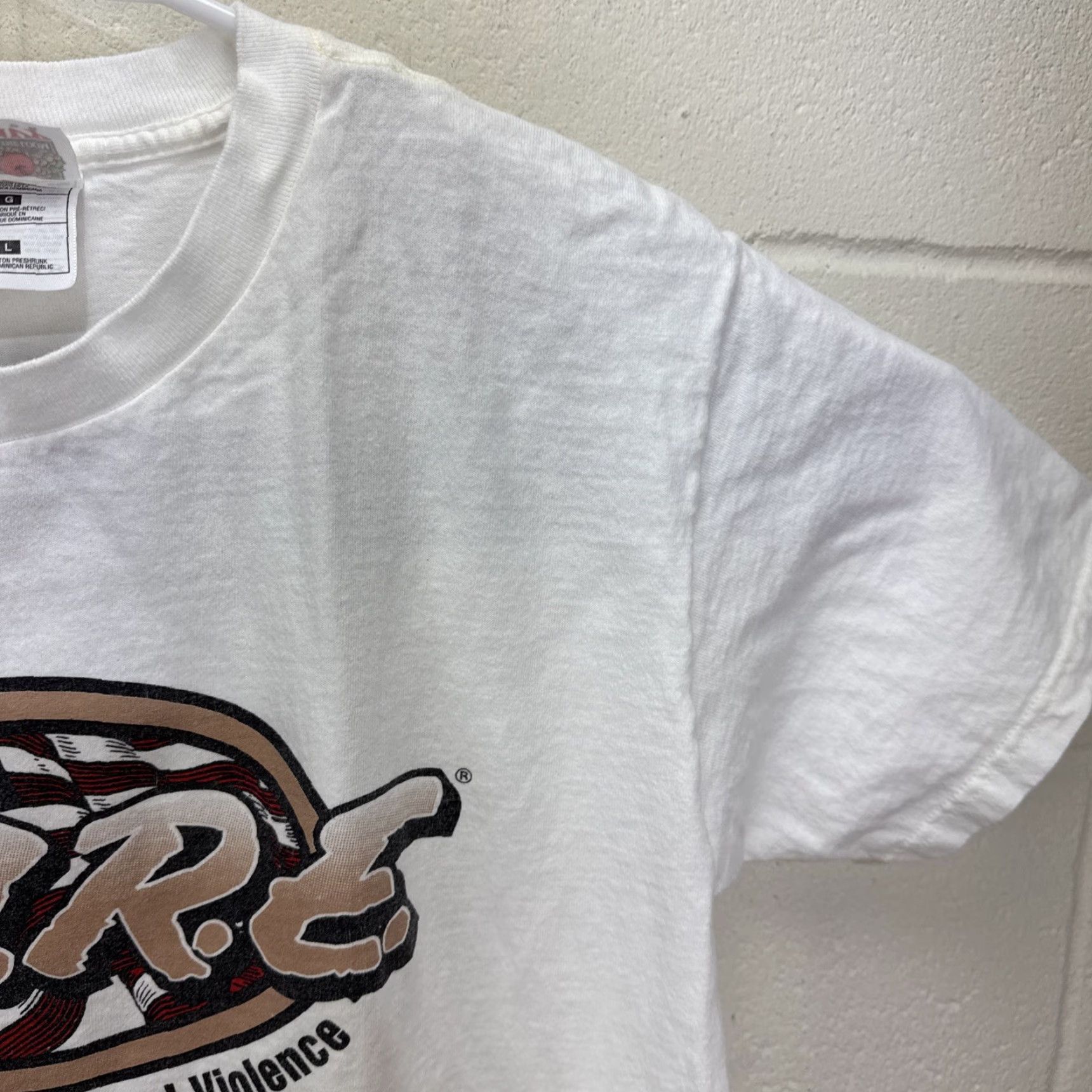 Fruit Of The Loom VINTAGE DARE T-Shirt USA Flag Graphic Print 90s Beige Adult Large Mens Size US L / EU 52-54 / 3 - 6 Thumbnail