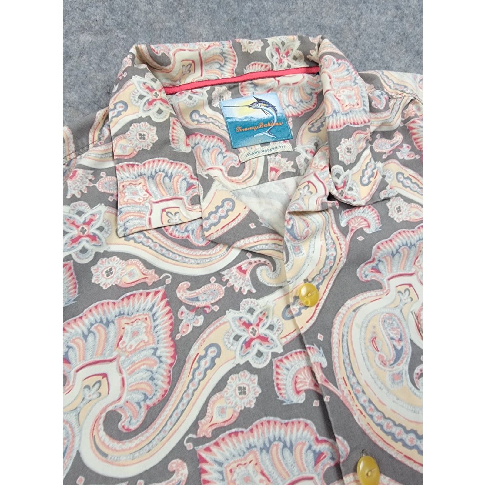 Tommy Bahama Tommy Bahama Shirt Mens XL Island Modern Fit Floral 100% Silk Beach Multicolor Button-Up Casual Shirt Mens XL Beach Hawaiian Floral Silk Shirt Size US XL / EU 56 / 4 - 3 Thumbnail