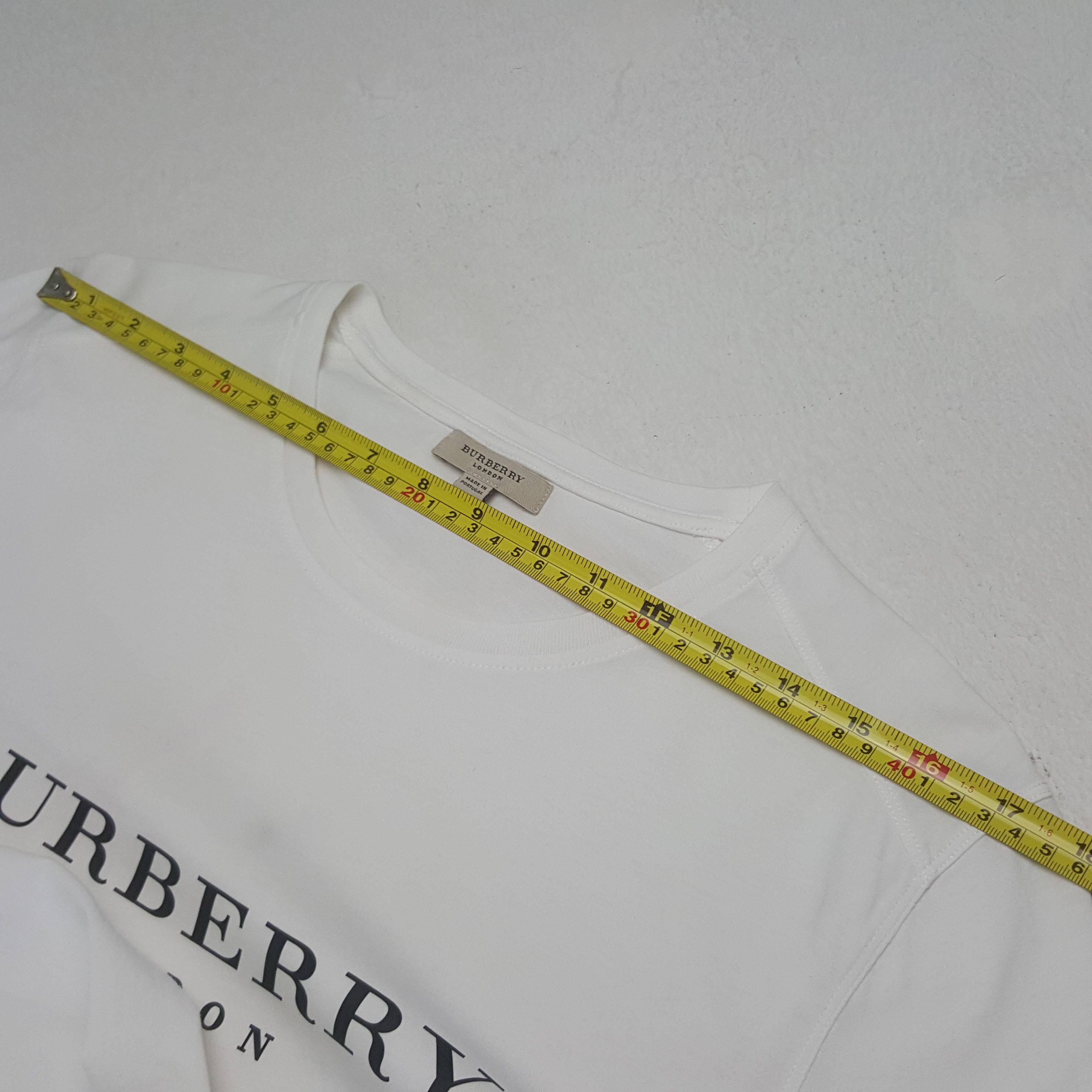 Burberry Burberry London Custom Spell Out Nova Check Patch Tshirt Size US M / EU 48-50 / 2 - 10 Thumbnail