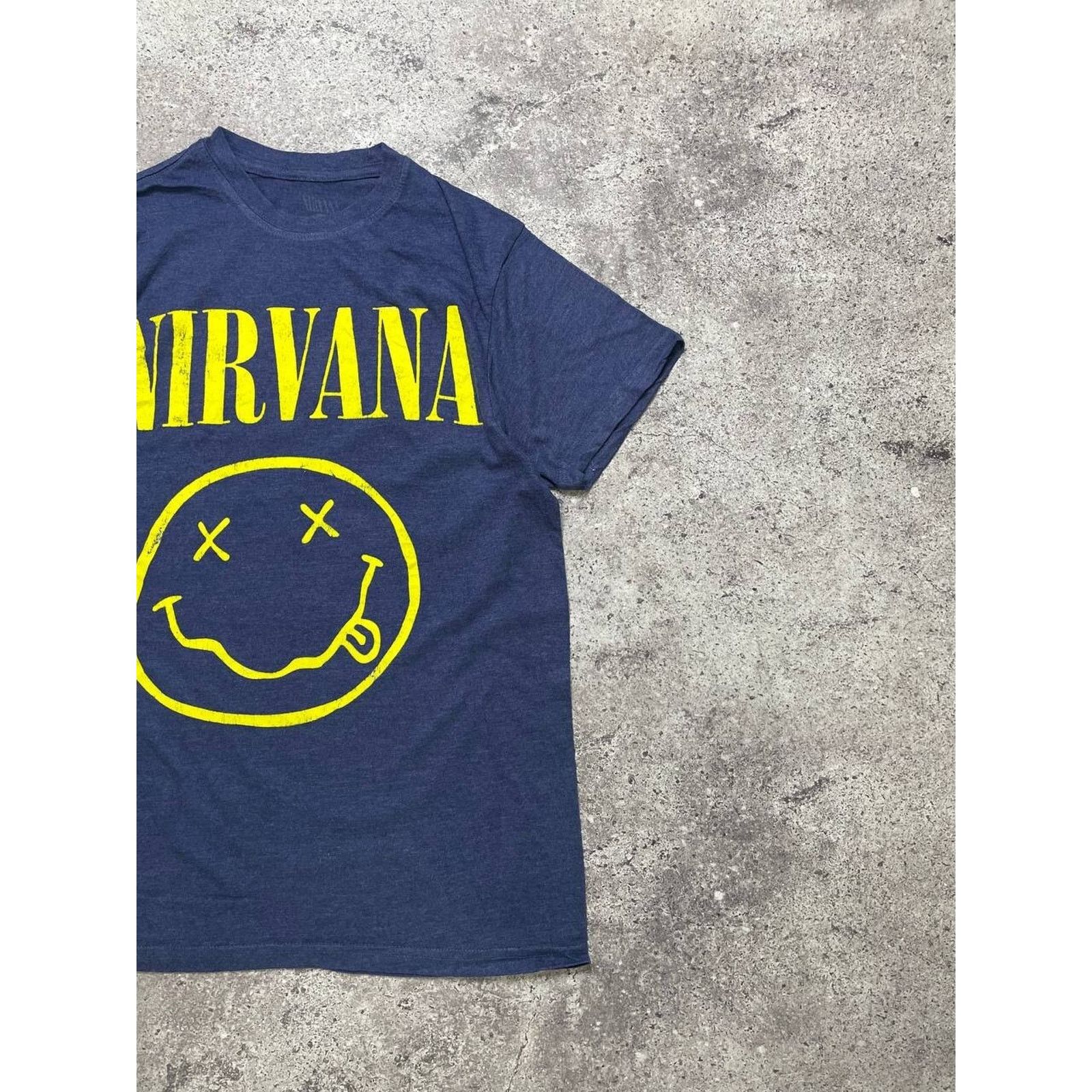 Nirvana Vintage Nirvana Smiley Face T-Shirt Blue Yellow Size S Size US S / EU 44-46 / 1 - 3 Thumbnail