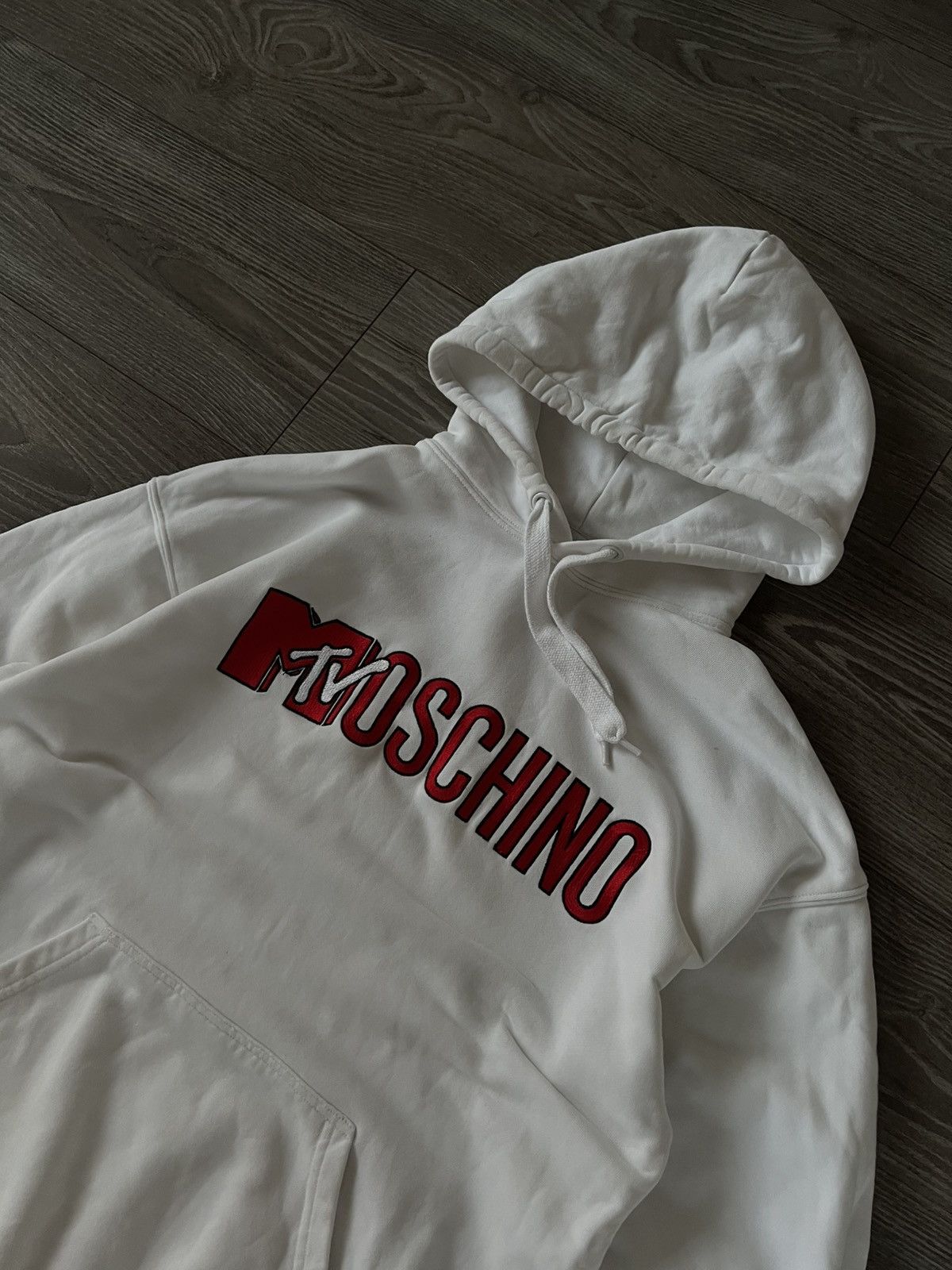 H&M × Moschino × Mtv ‼️Moschino x H&M x Mtv Big Knit Logo White Hoodie‼️ Size US S / EU 44-46 / 1 - 1 Thumbnail