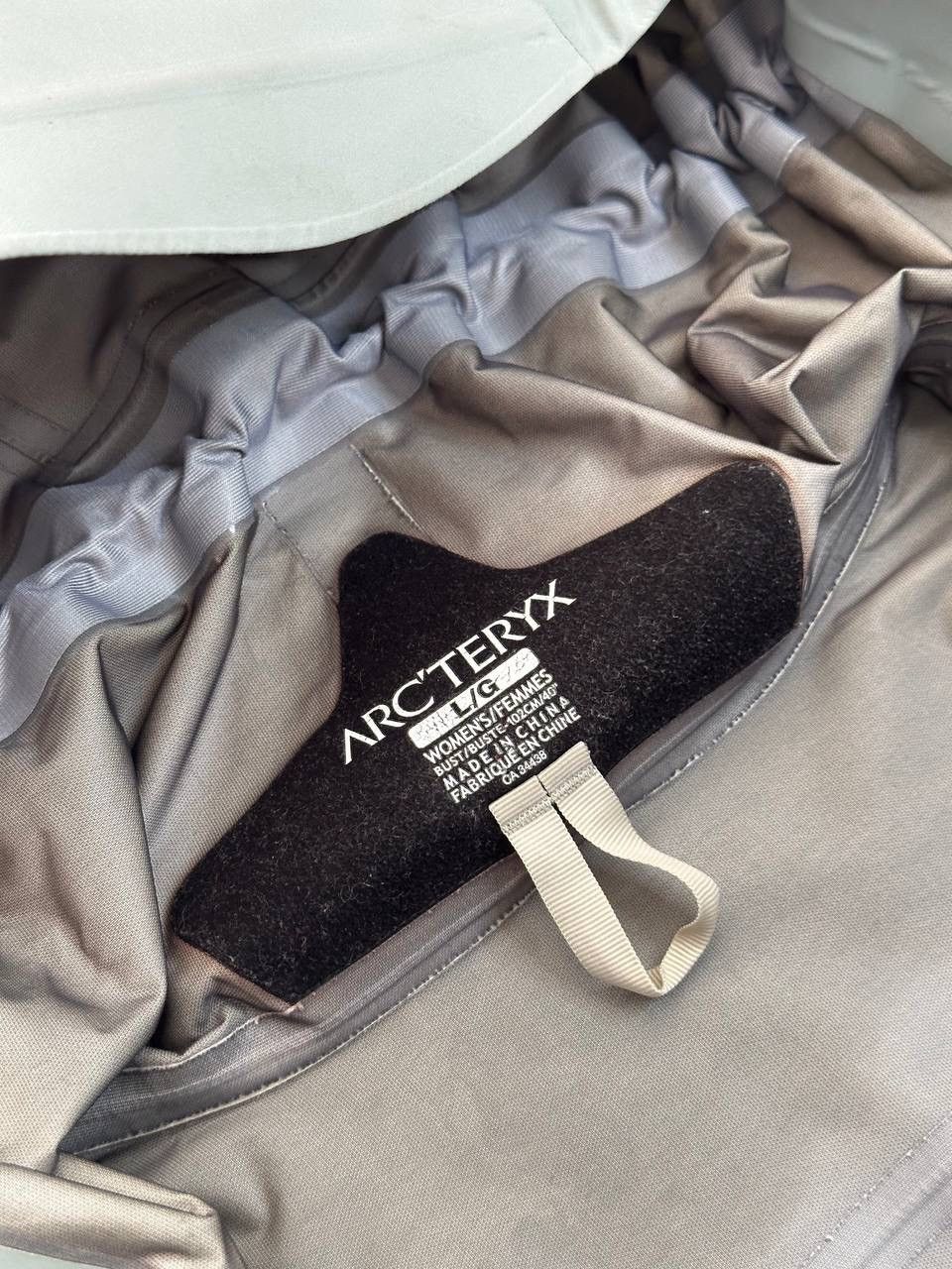 Arc'teryx Arc’teryx Zeta LT Gore-Tex Jacket Women’s L Shell Green Rare Size L / US 10 / IT 46 - 8 Thumbnail