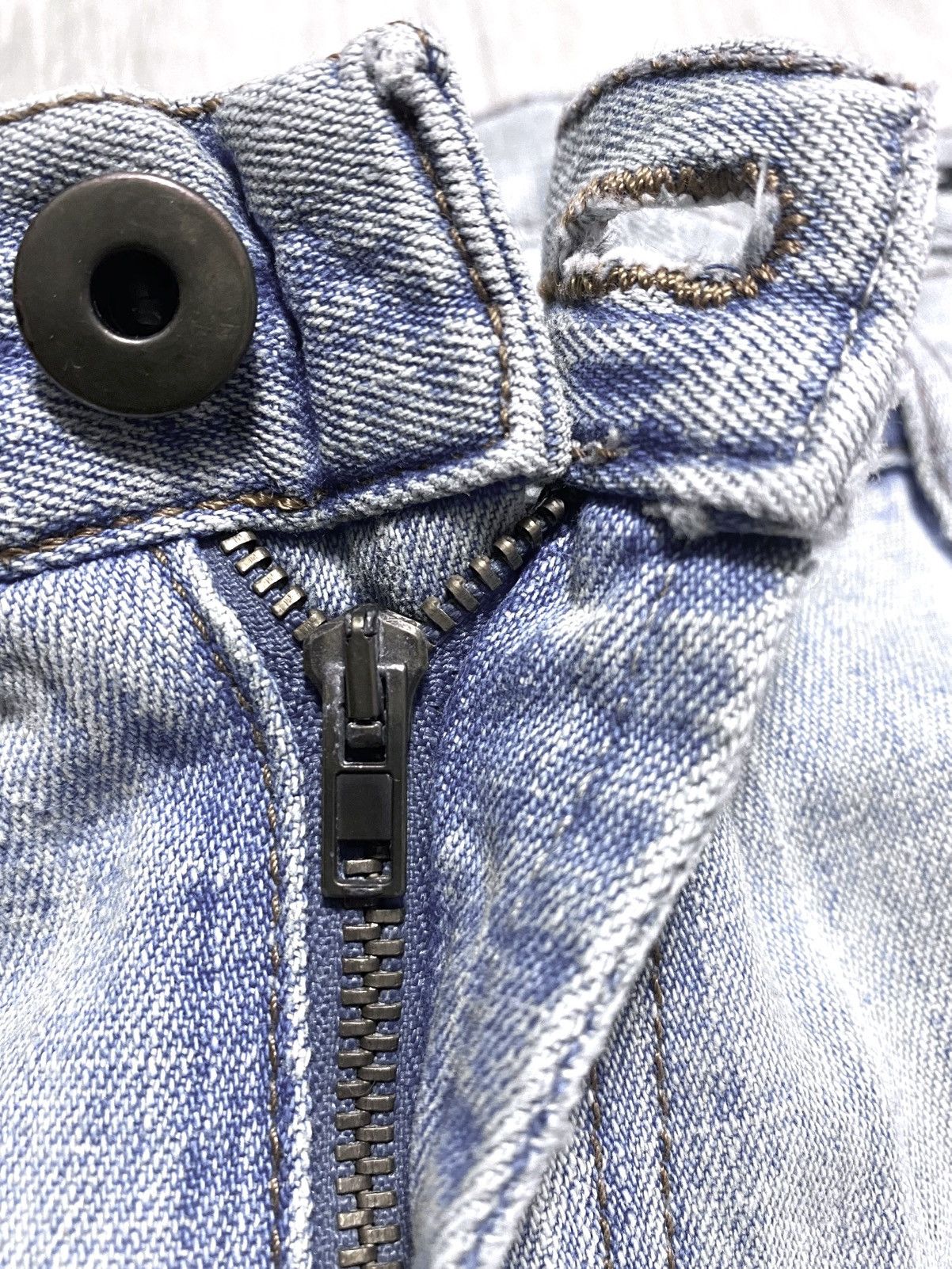 Miu Miu Vintage Archival Miu Miu Washed Blue Distressed Jeans Denim Size US 36 / EU 52 - 12 Thumbnail