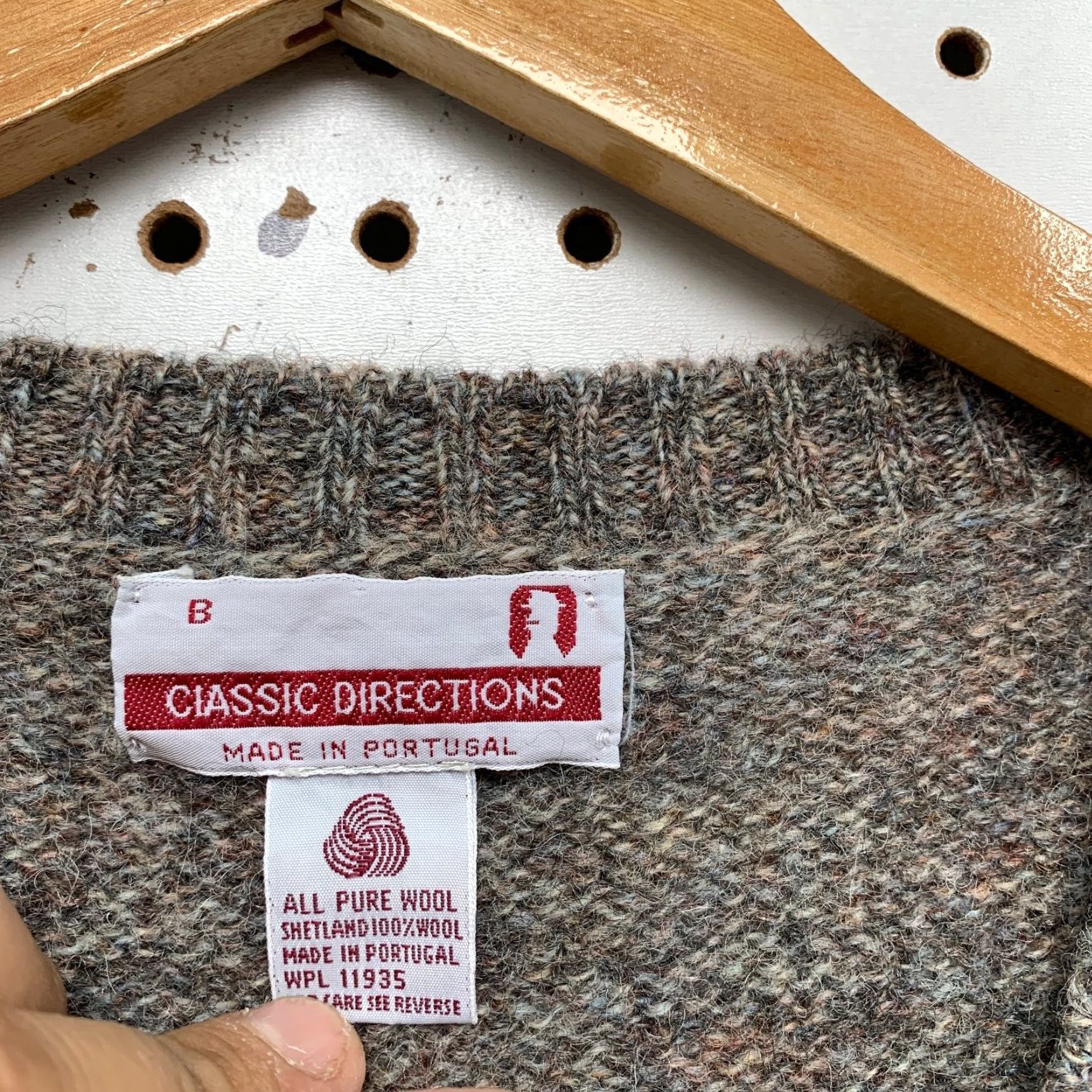 Vintage VINTAGE Classic Directions Sweater Vest Mens M Brown 100% Shetland Knit V-Neck Sleeveless Cardigan Size US M / EU 48-50 / 2 - 4 Thumbnail