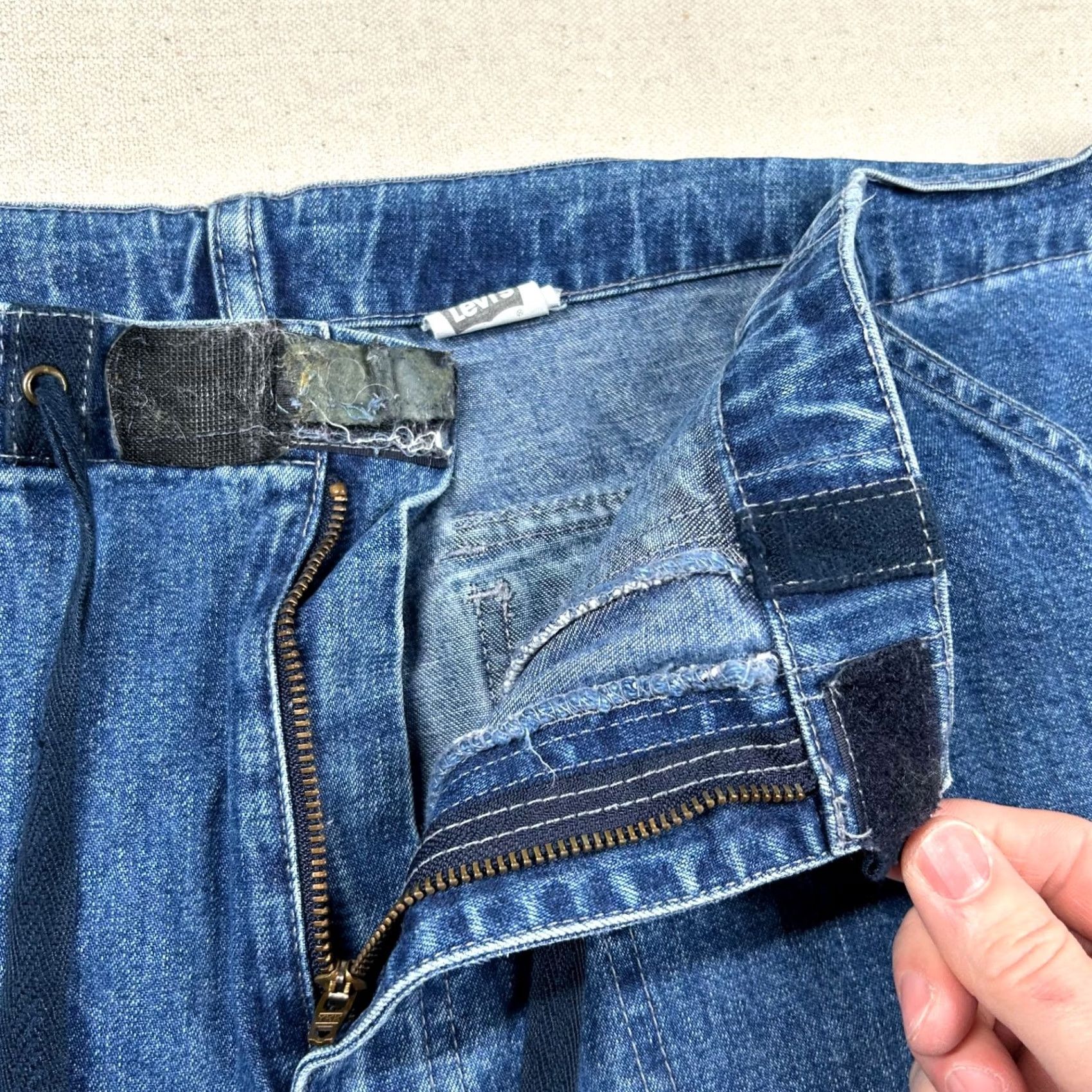 Levi's VINTAGE Levi's Silvertab Jeans Mens XLx34 Jeans 90s Grunge Wide-Leg Blue Denim Cotton Regular Mens XLx34 Size US 36 / EU 52 - 3 Thumbnail