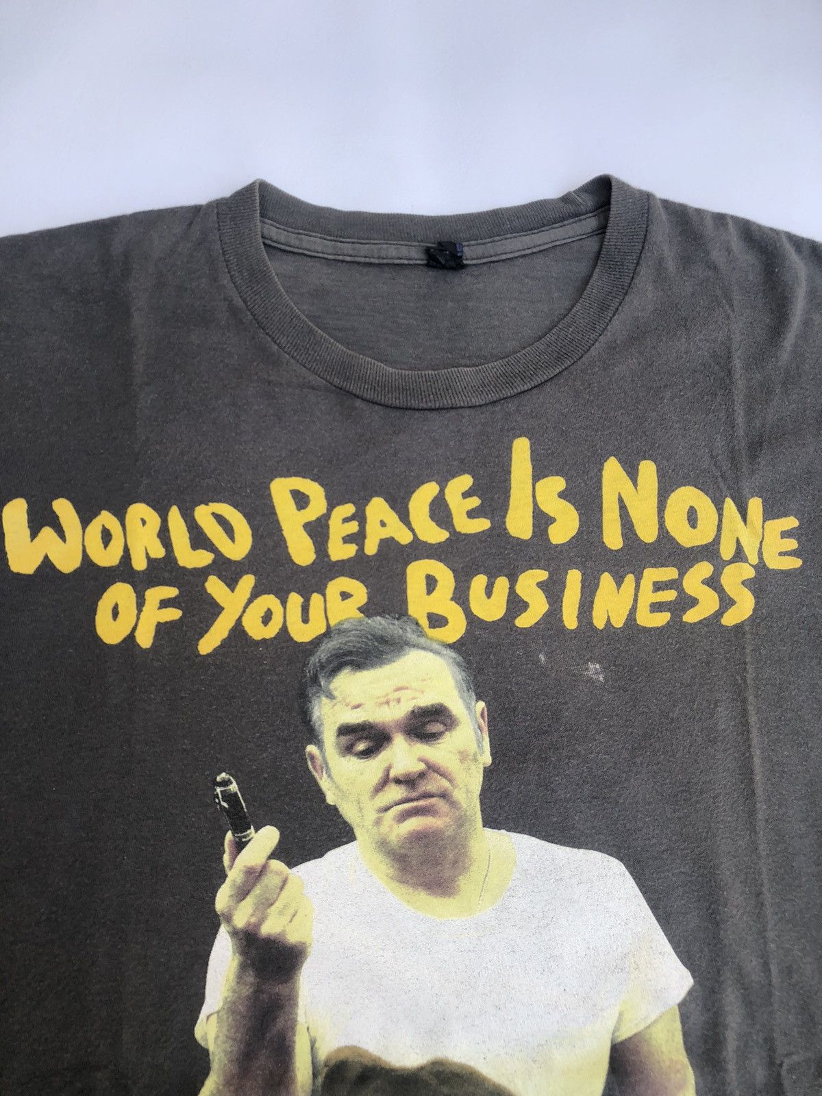 Band Tees 00s Morrissey Perfect Fading World Peace Is None Of Your Size US M / EU 48-50 / 2 - 4 Thumbnail
