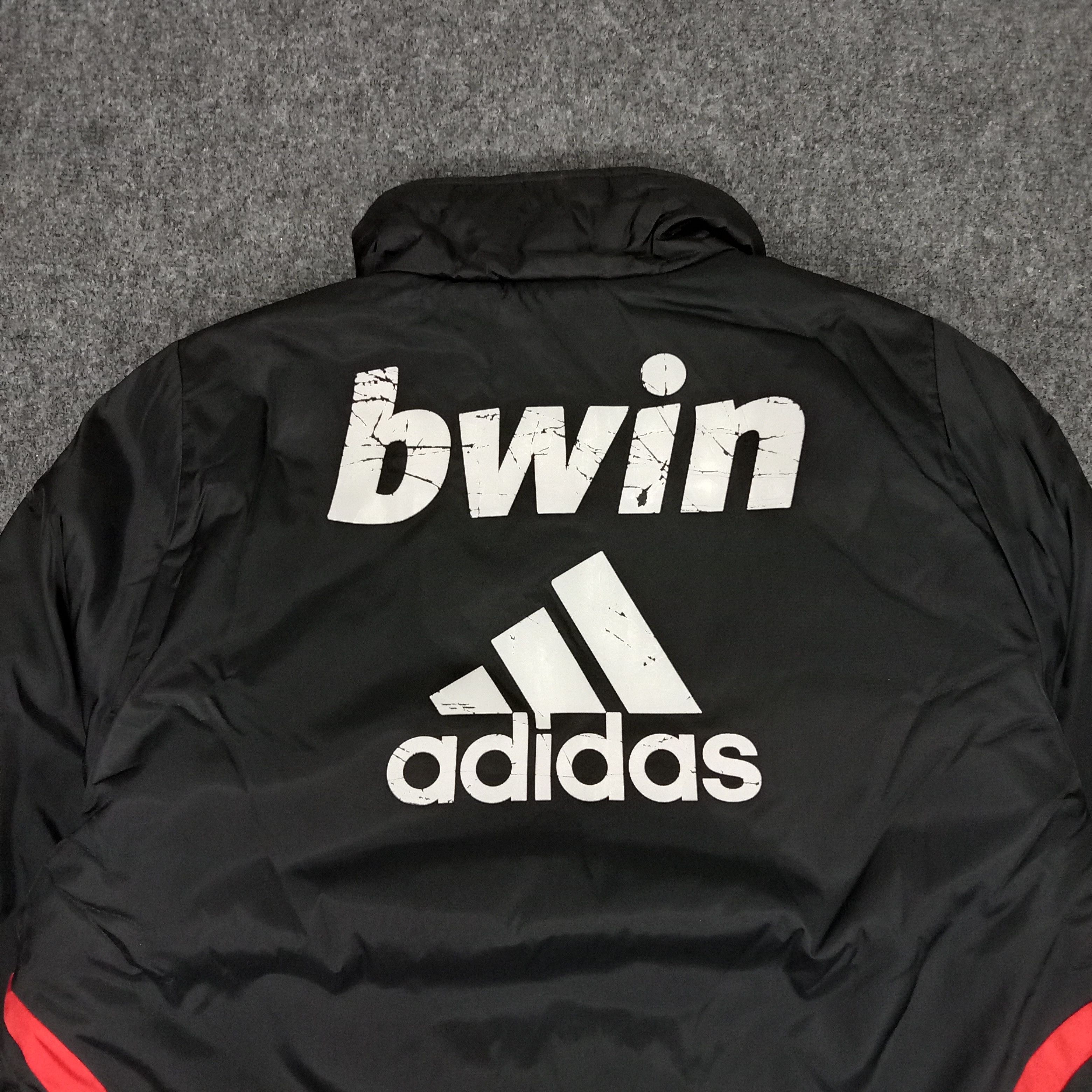 Adidas ADIDAS AC MILAN Football Club Winter Long Jacket Size US L / EU 52-54 / 3 - 2 Thumbnail